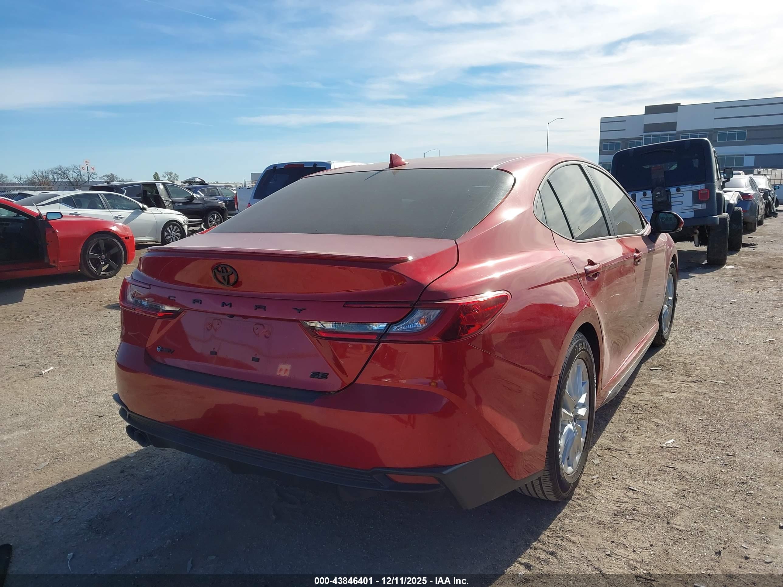 TOYOTA CAMRY image 4