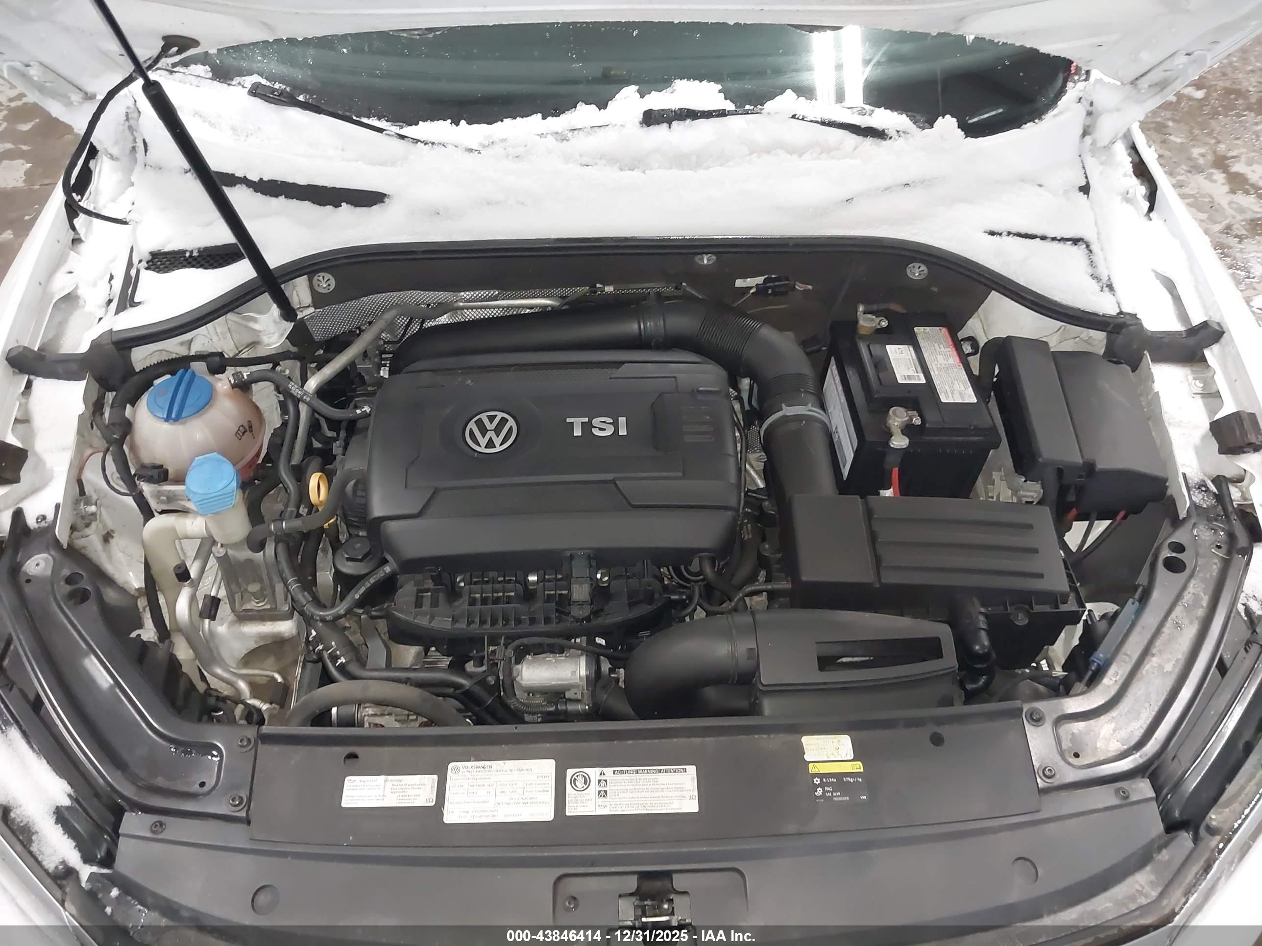 VOLKSWAGEN PASSAT image 10
