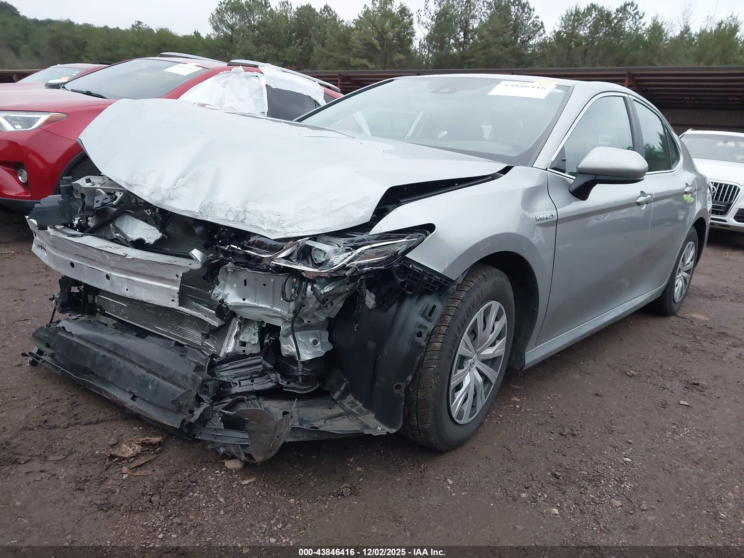 TOYOTA CAMRY image 2
