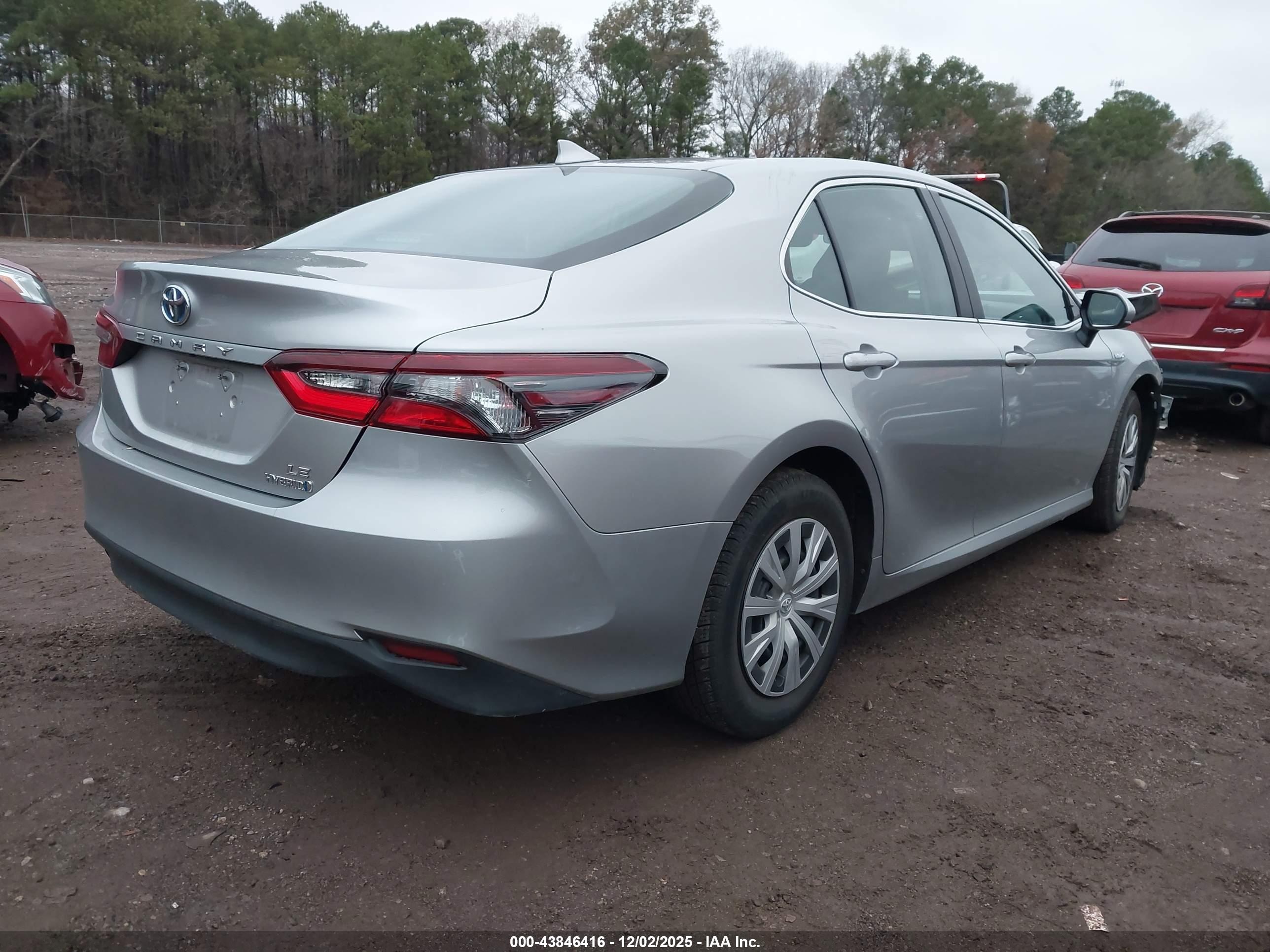 TOYOTA CAMRY image 4