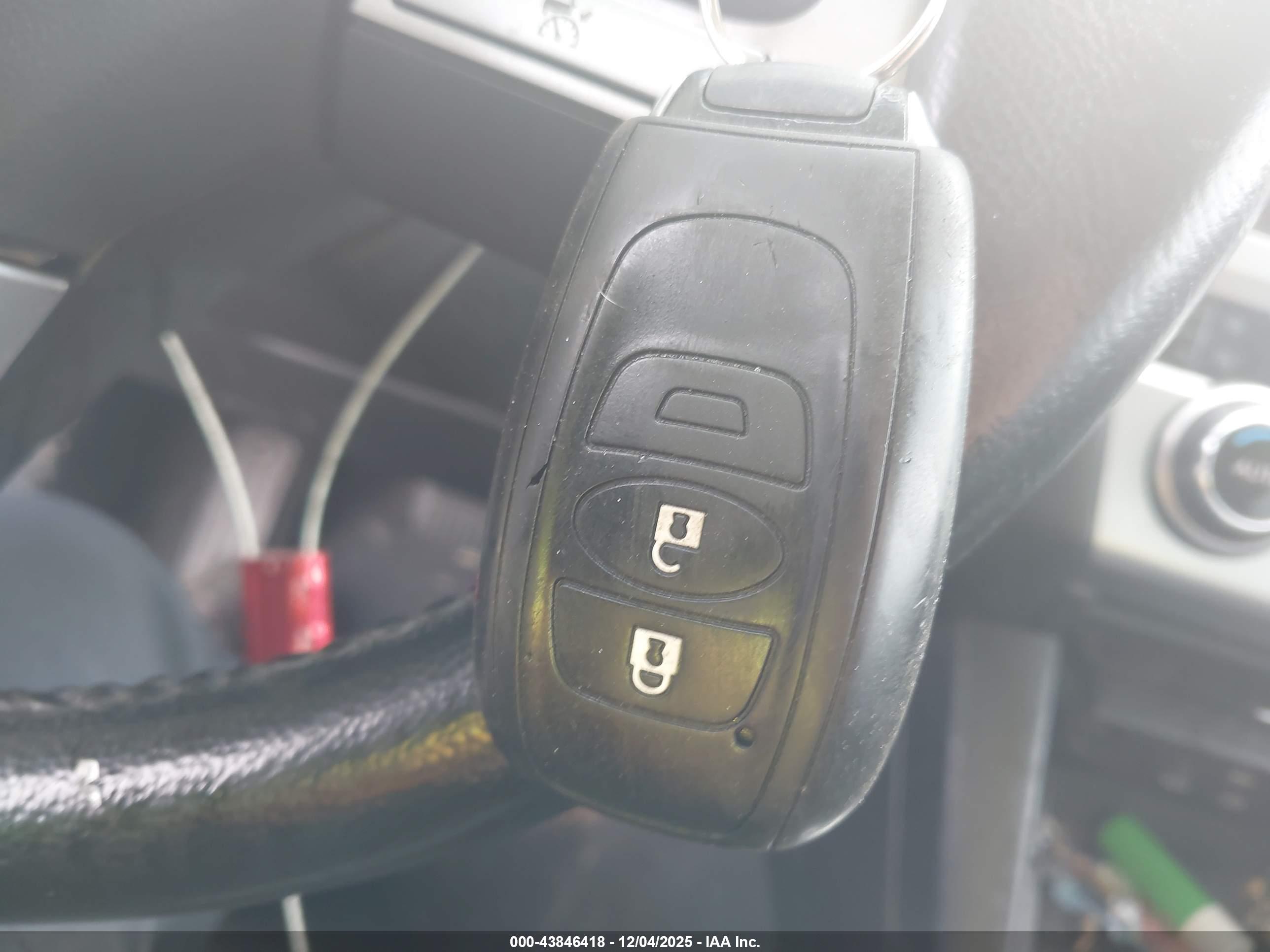 SUBARU LEGACY image 11