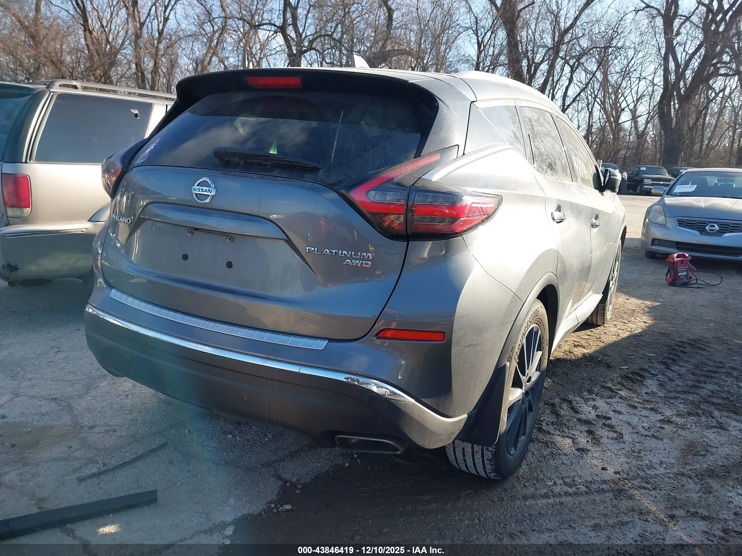 NISSAN MURANO image 4