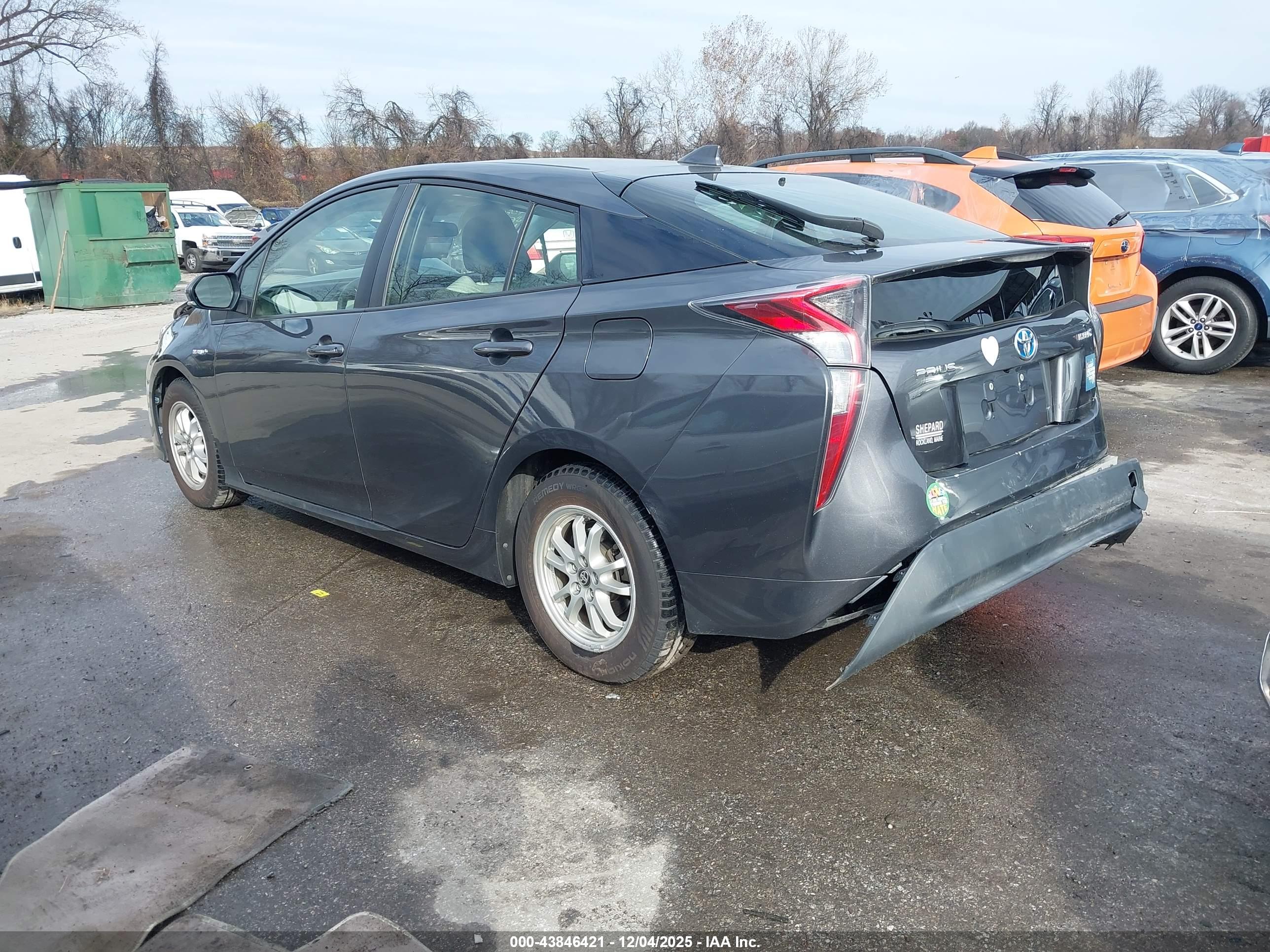 TOYOTA PRIUS image 3