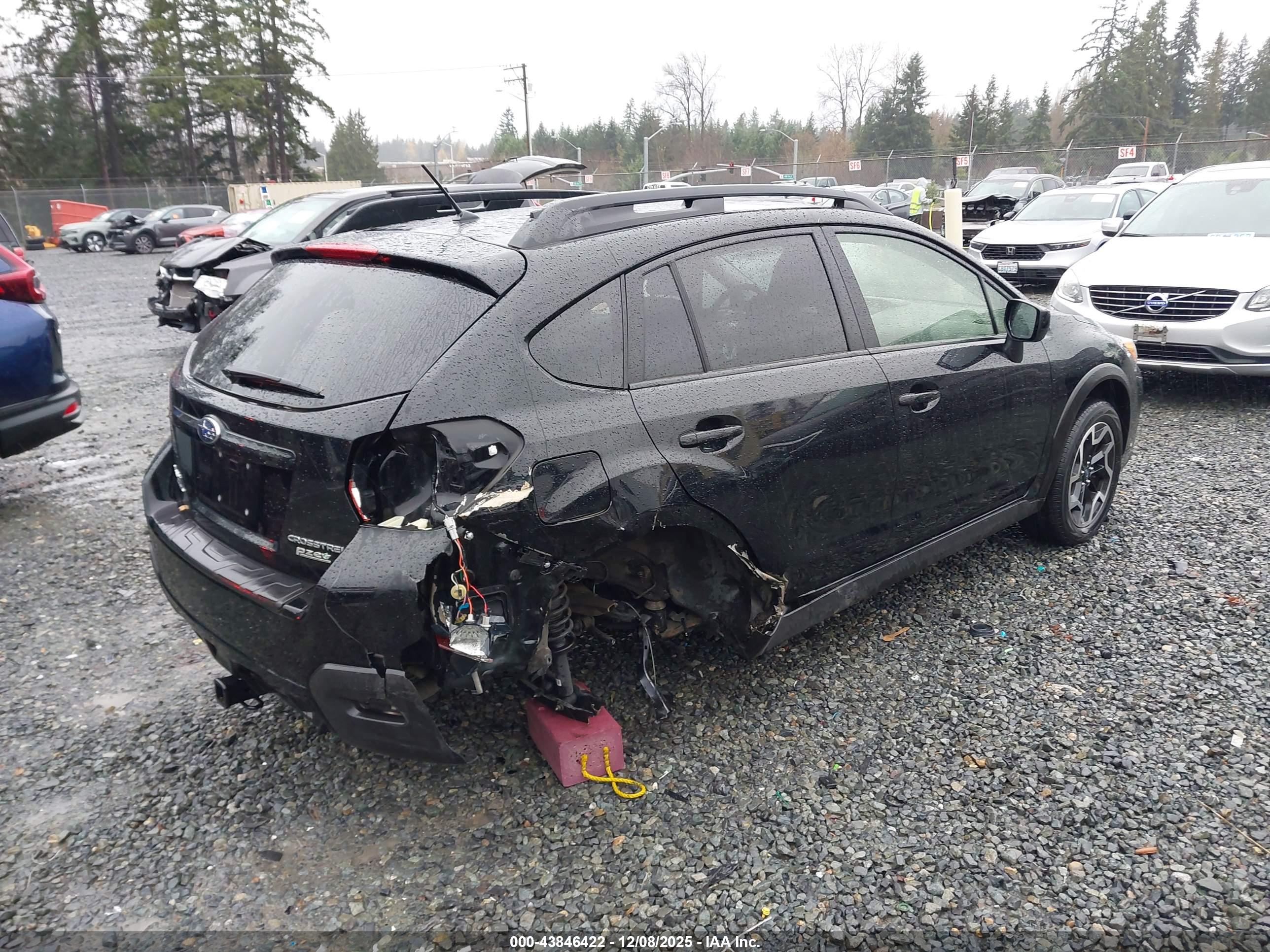 SUBARU CROSSTREK image 4