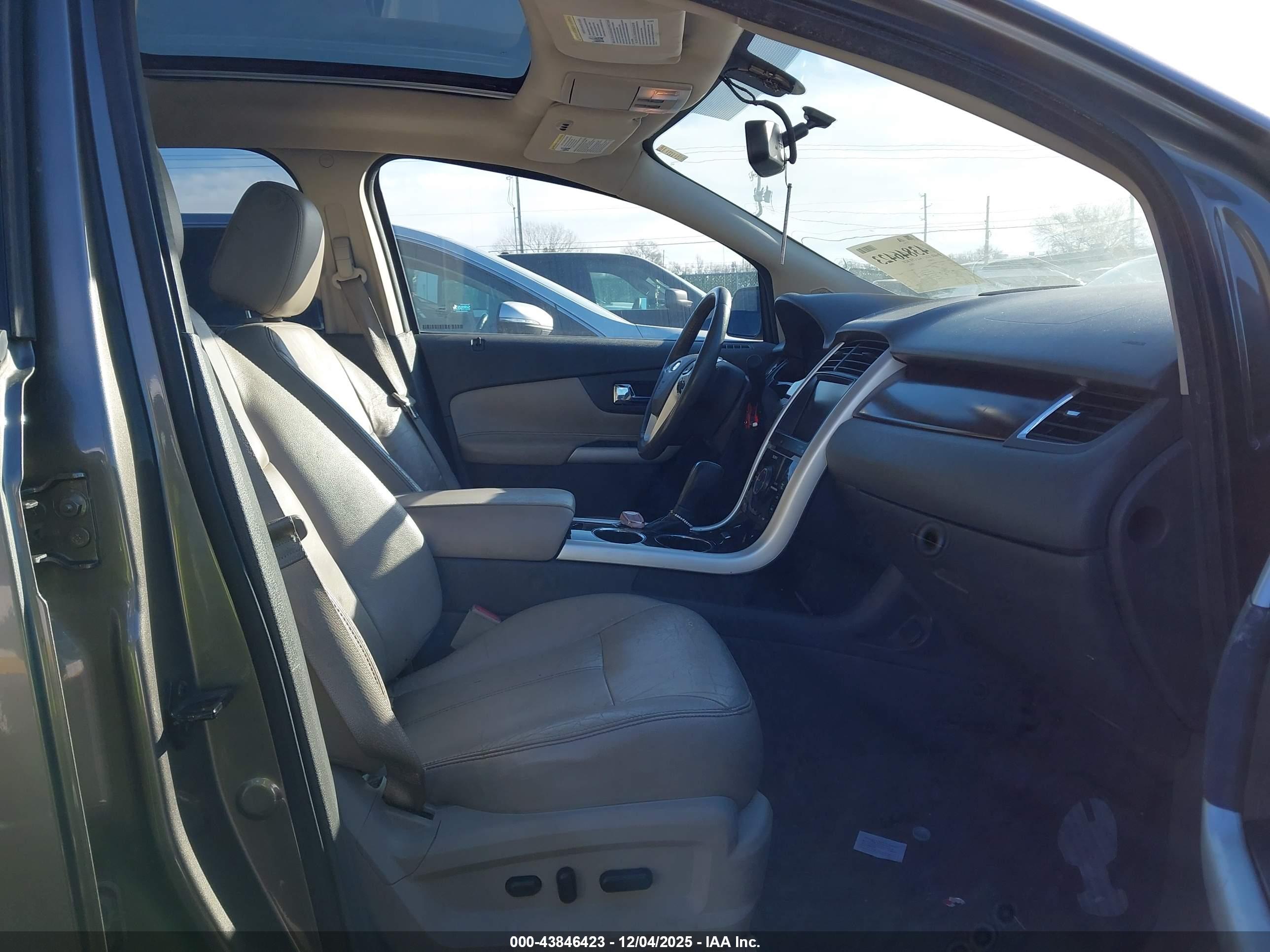 FORD EDGE image 5
