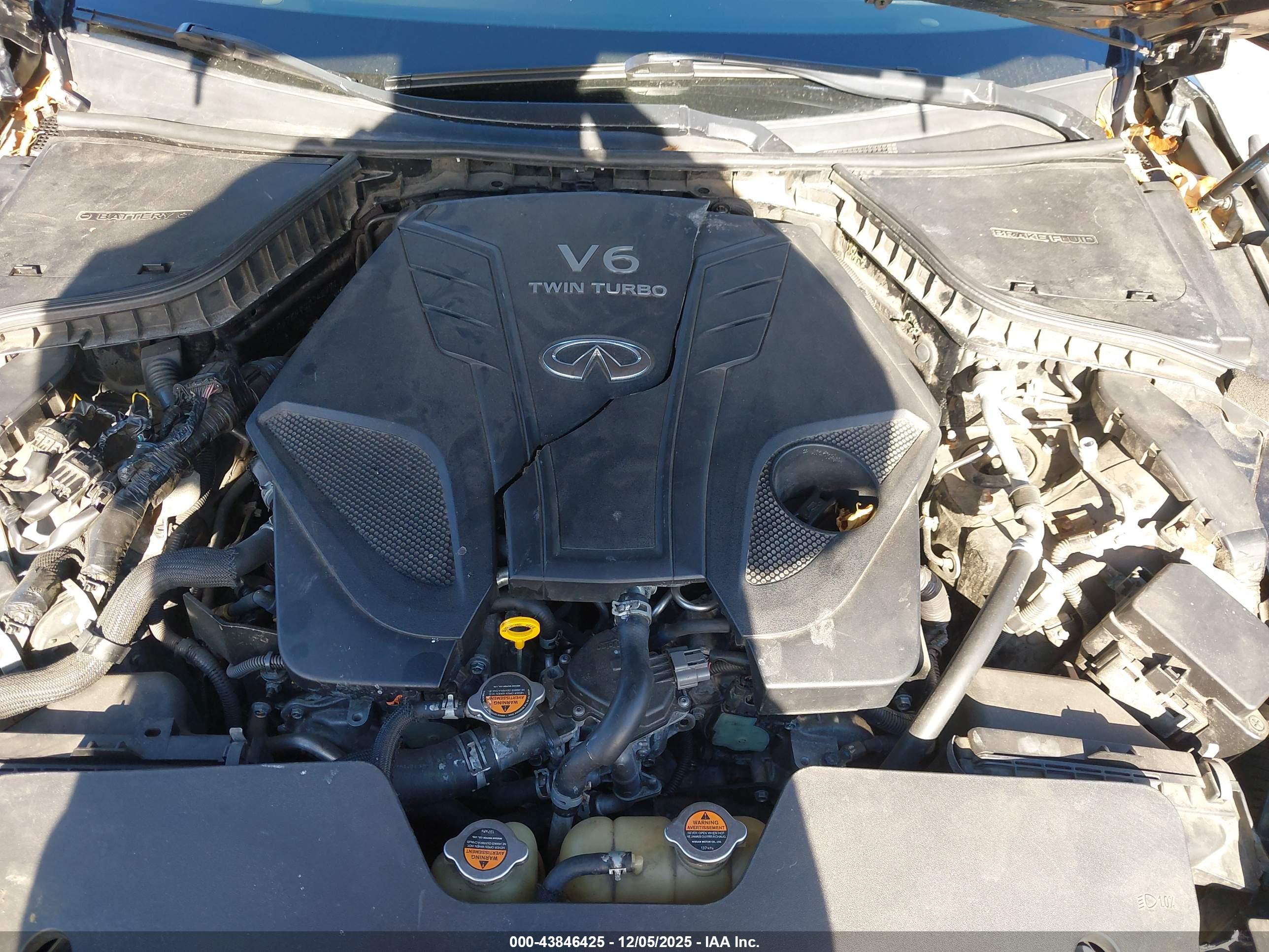 INFINITI Q50 image 10