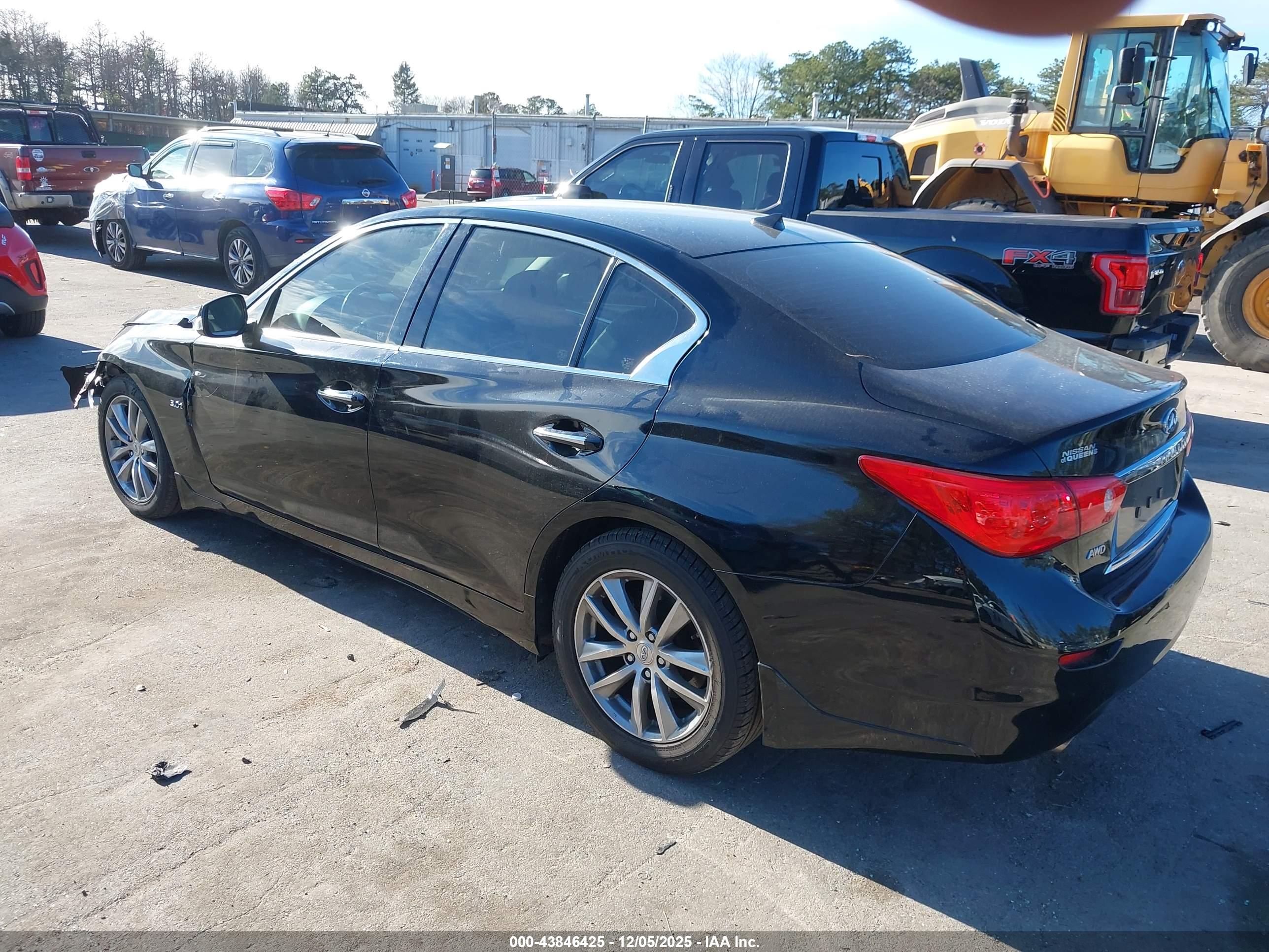 INFINITI Q50 image 3