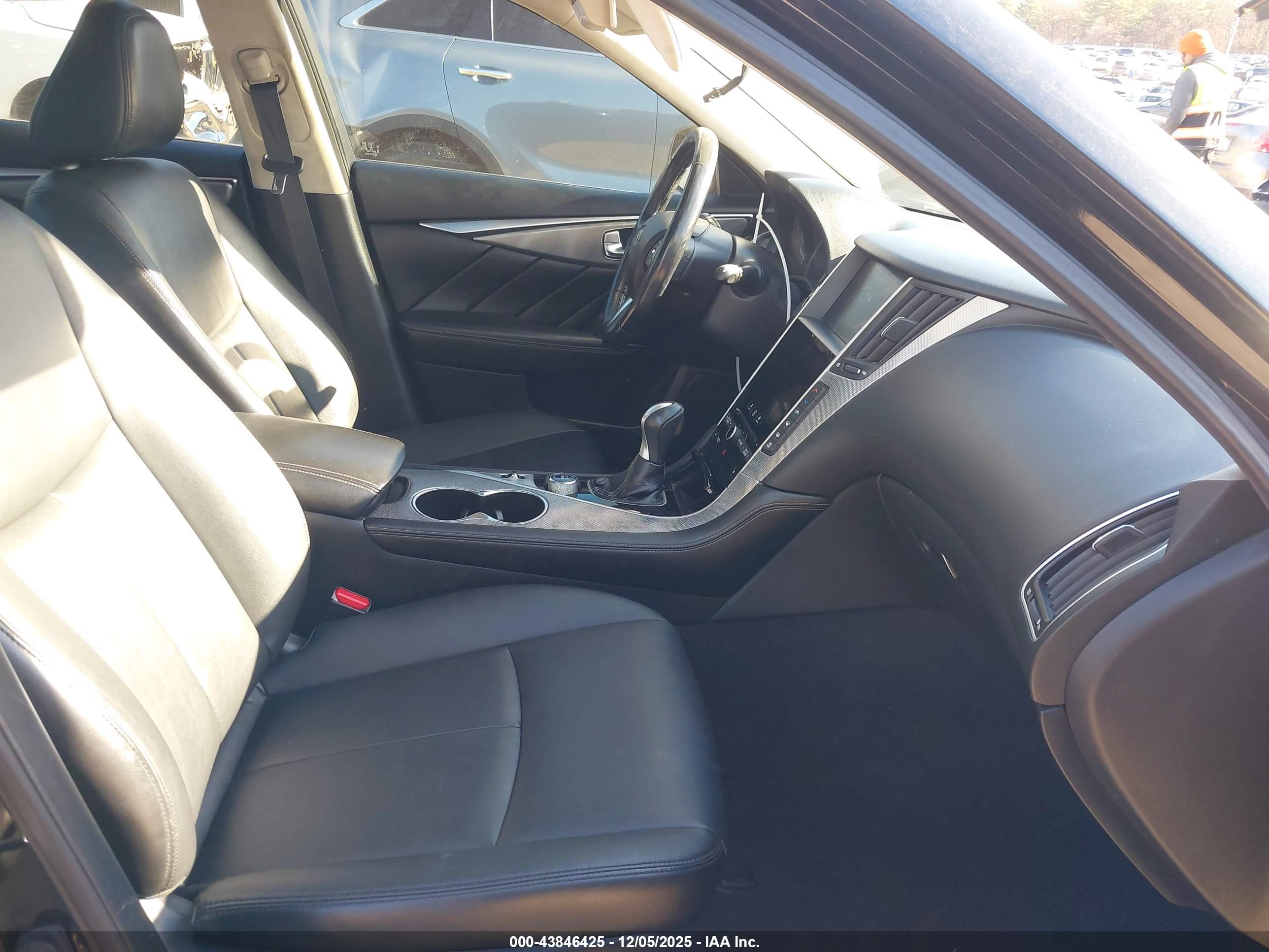 INFINITI Q50 image 5