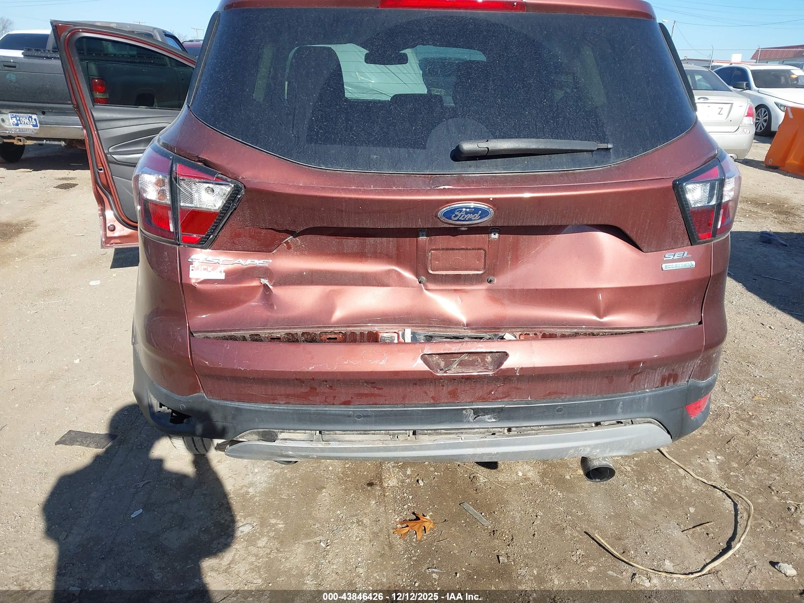 FORD ESCAPE image 6