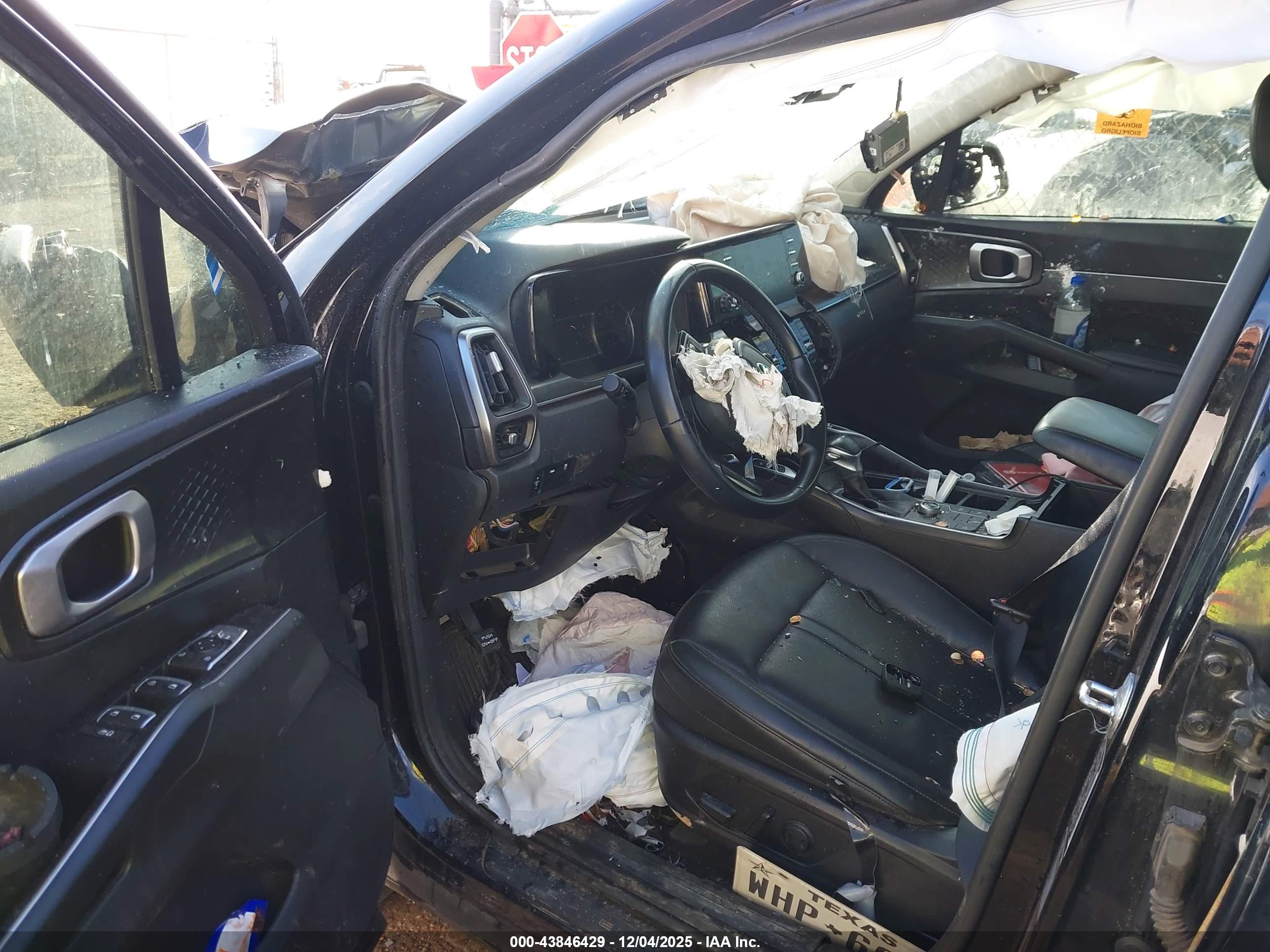 KIA SORENTO image 5
