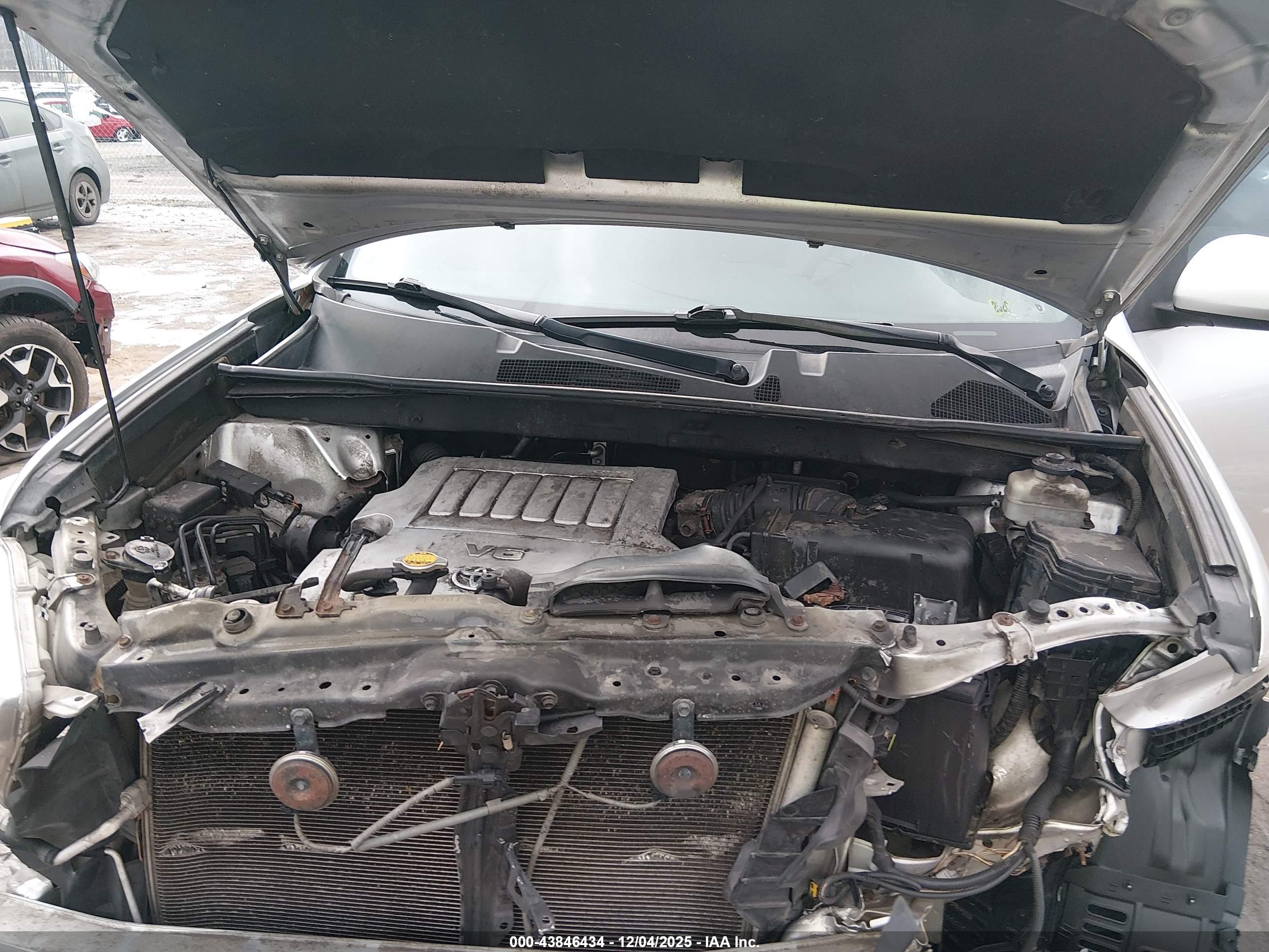 TOYOTA HIGHLANDER image 10