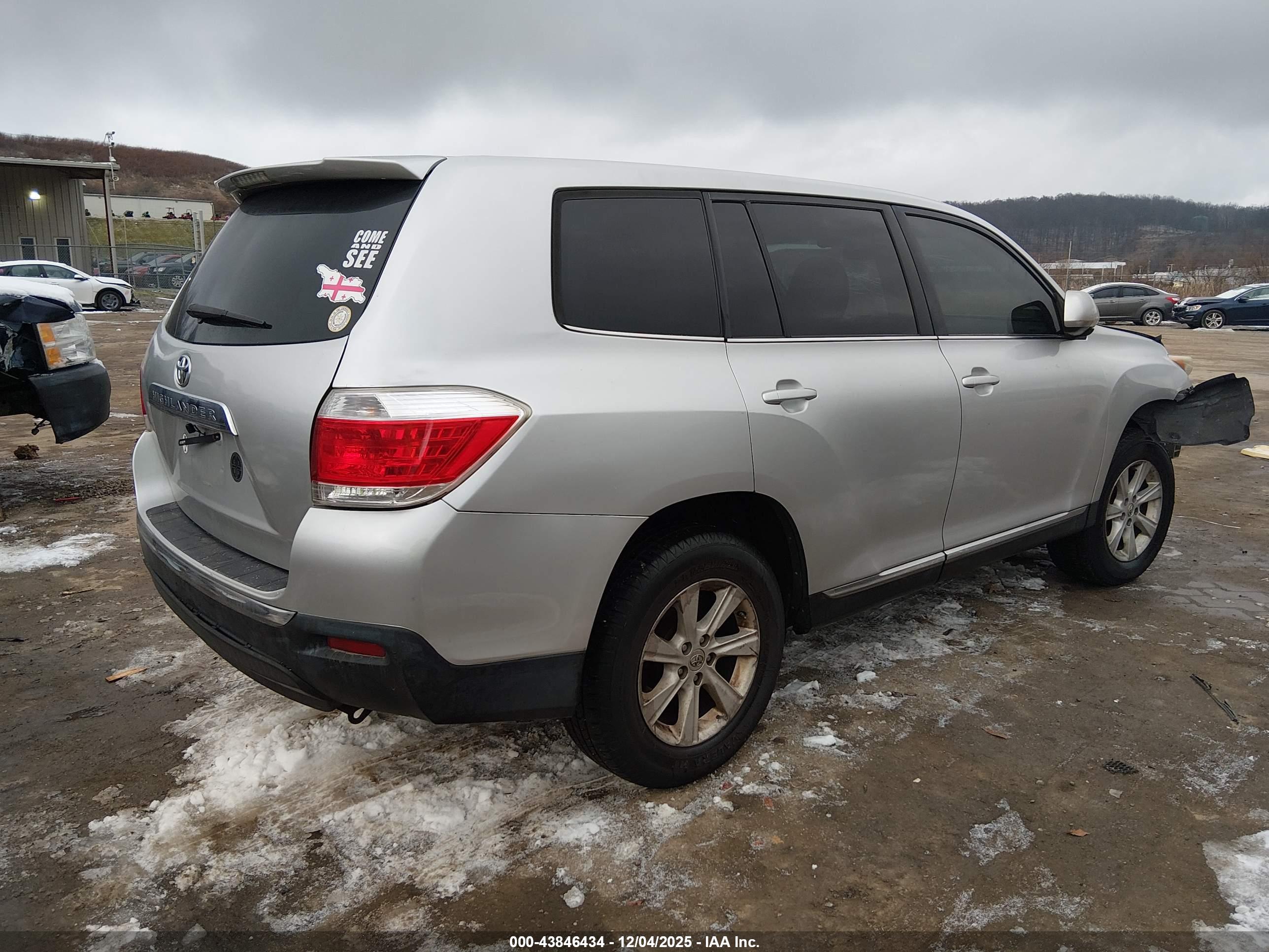TOYOTA HIGHLANDER image 4