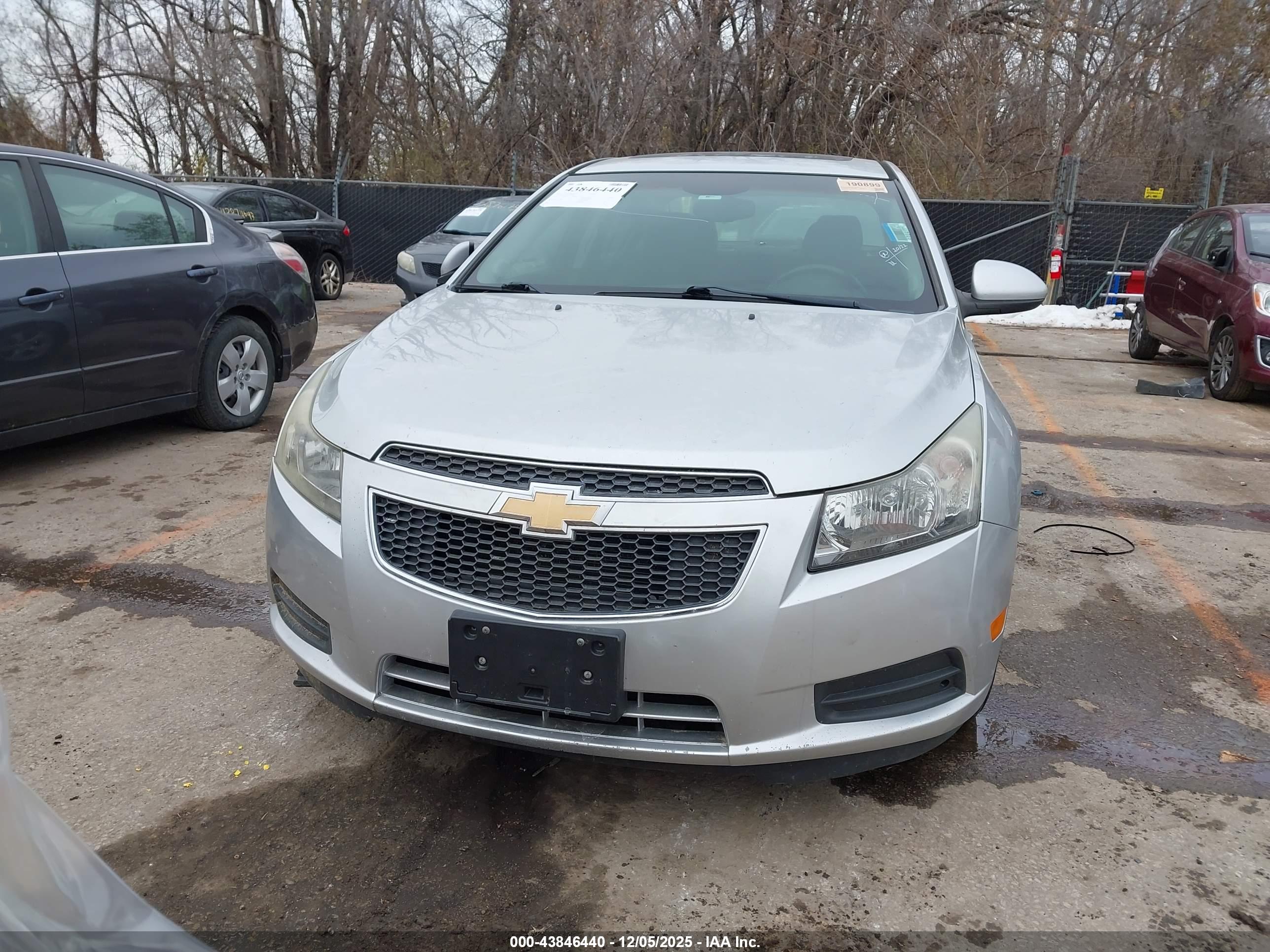 CHEVROLET CRUZE image 6