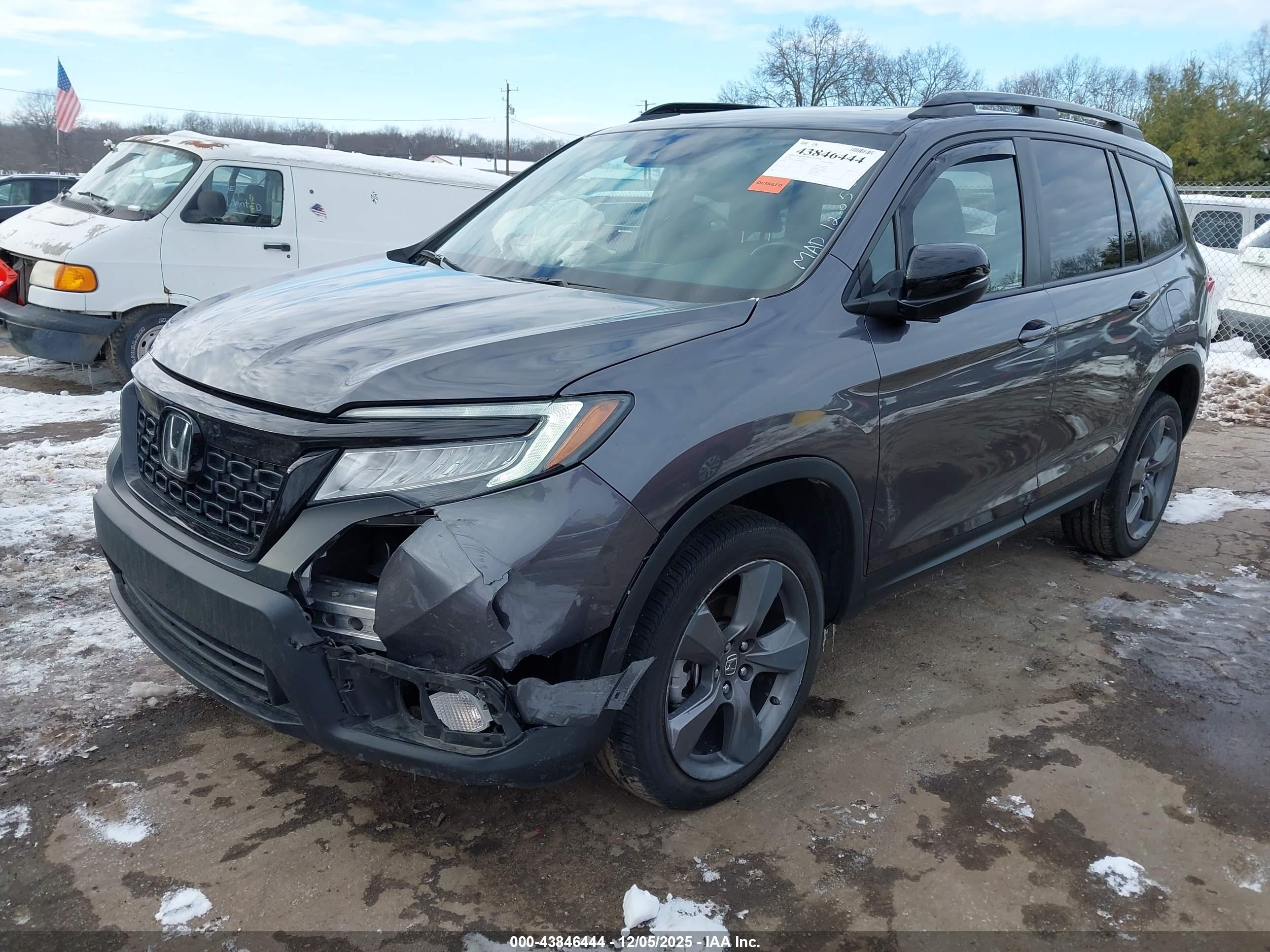 HONDA PASSPORT image 2