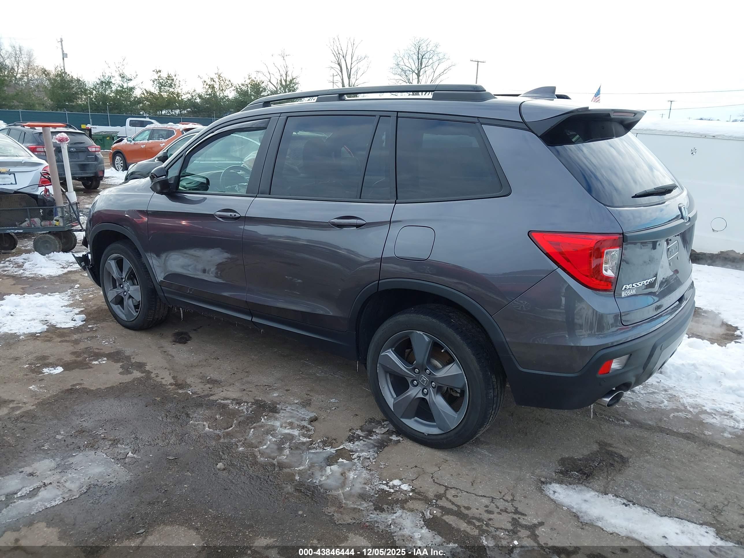 HONDA PASSPORT image 3