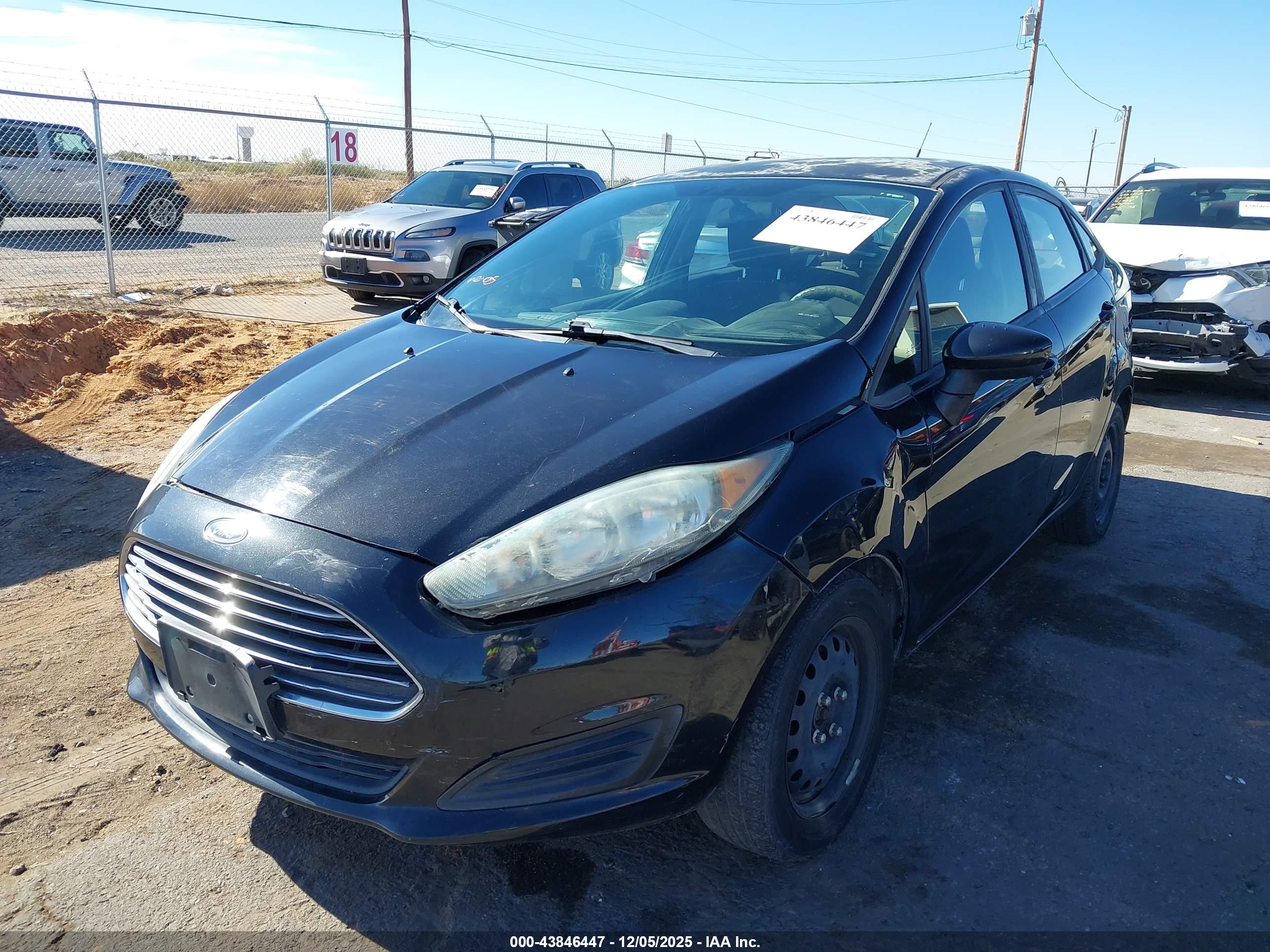 FORD FIESTA image 2