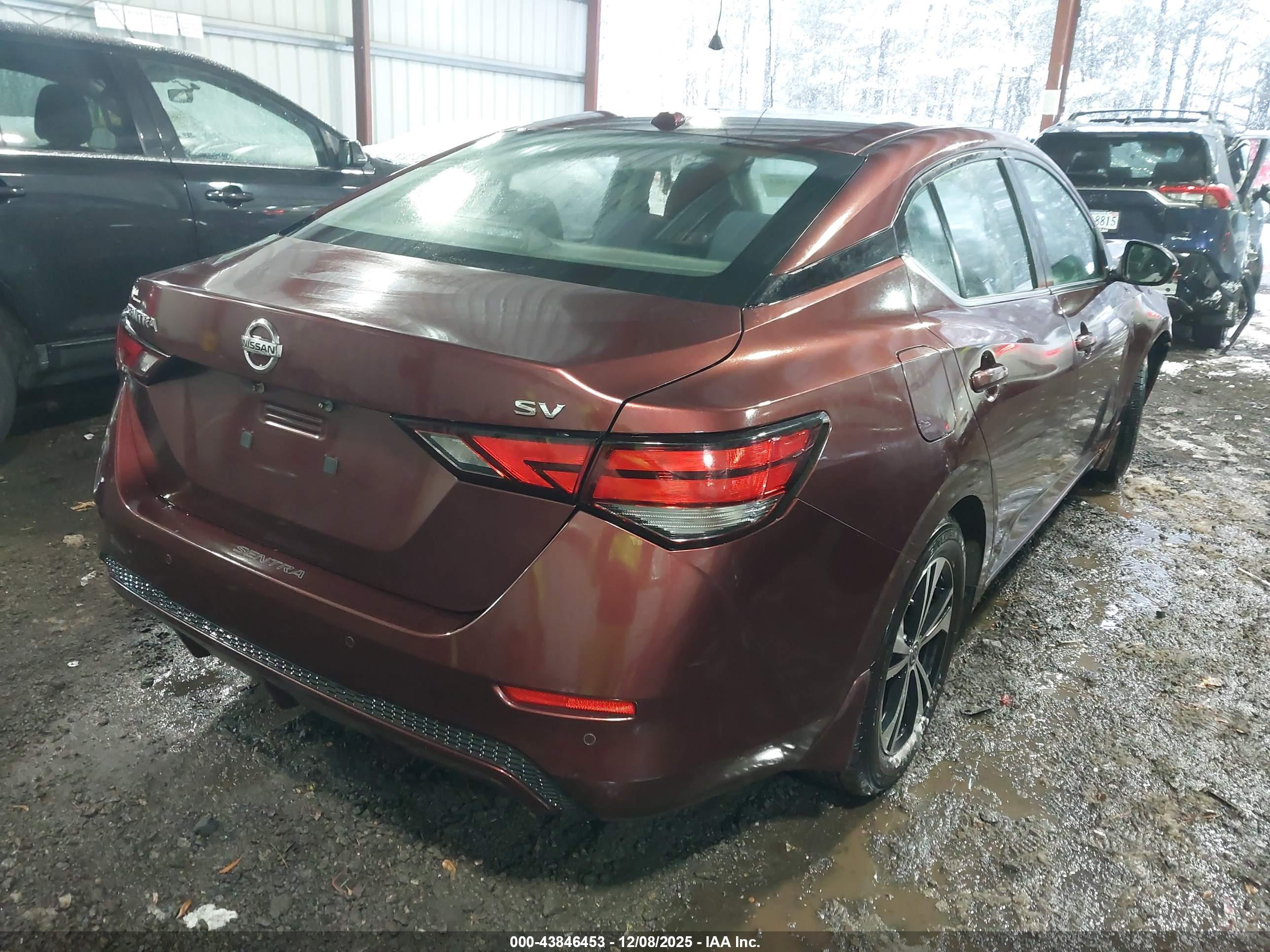 NISSAN SENTRA image 4