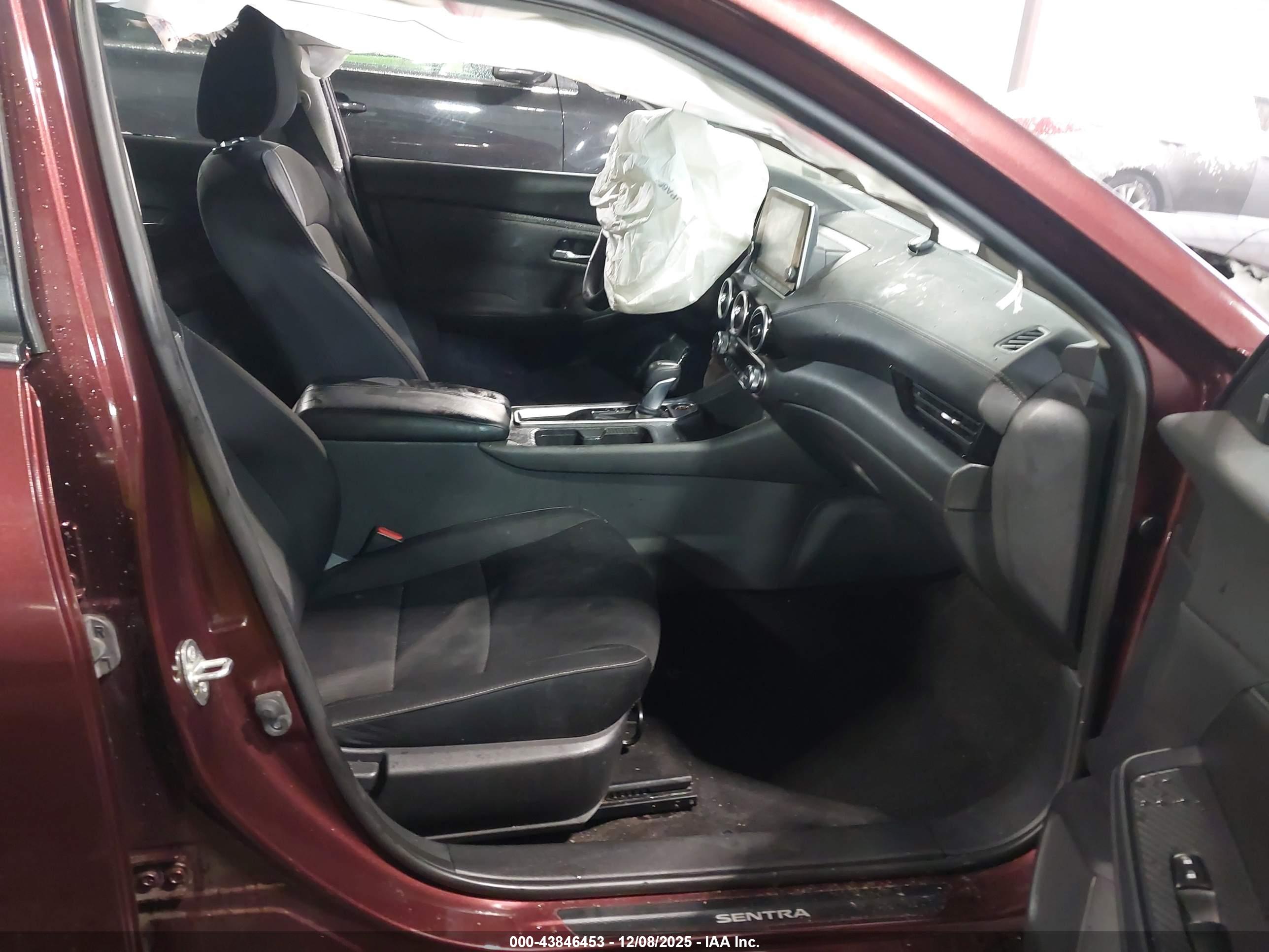 NISSAN SENTRA image 5