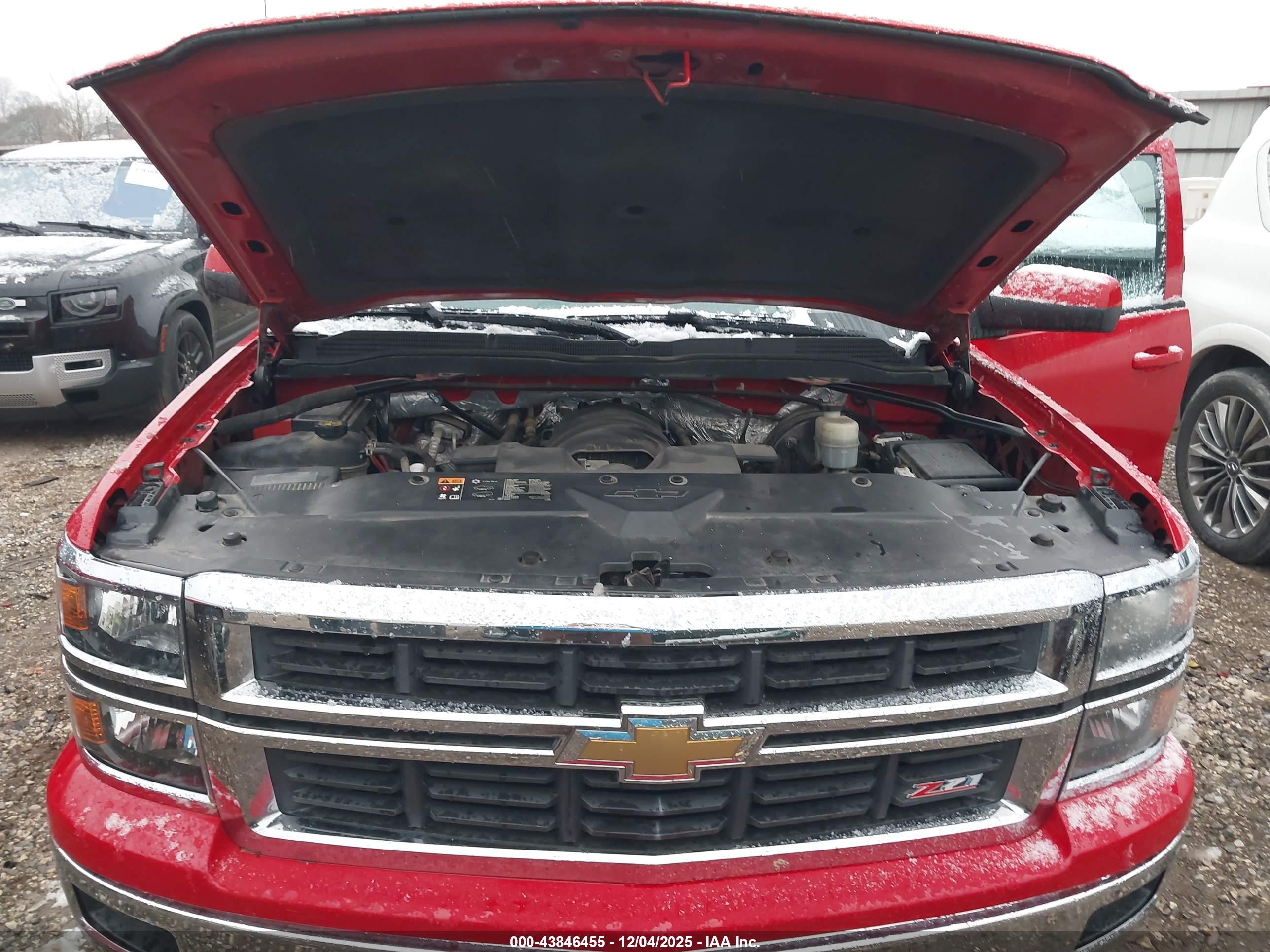 CHEVROLET SILVERADO image 10
