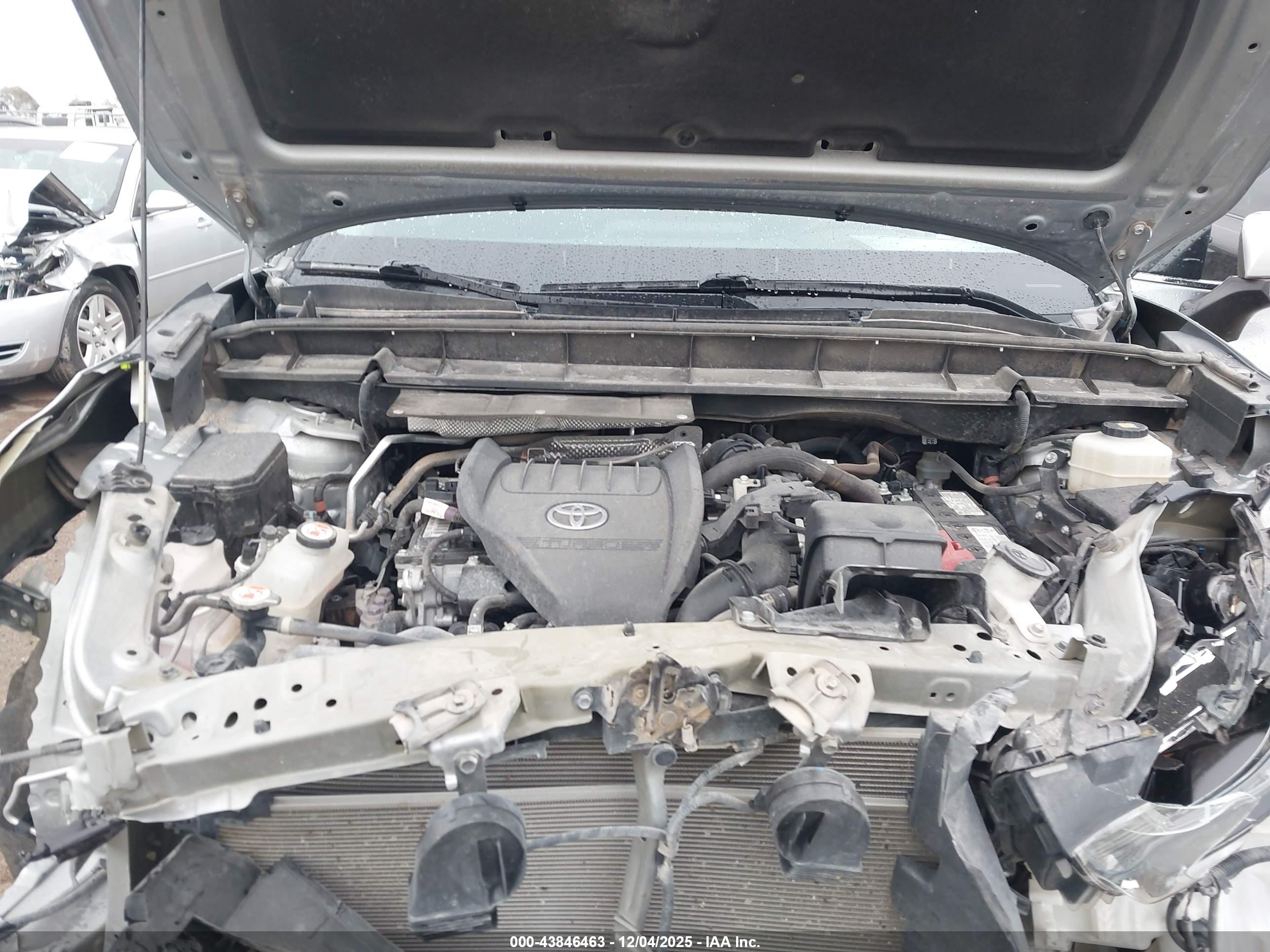 TOYOTA HIGHLANDER image 10