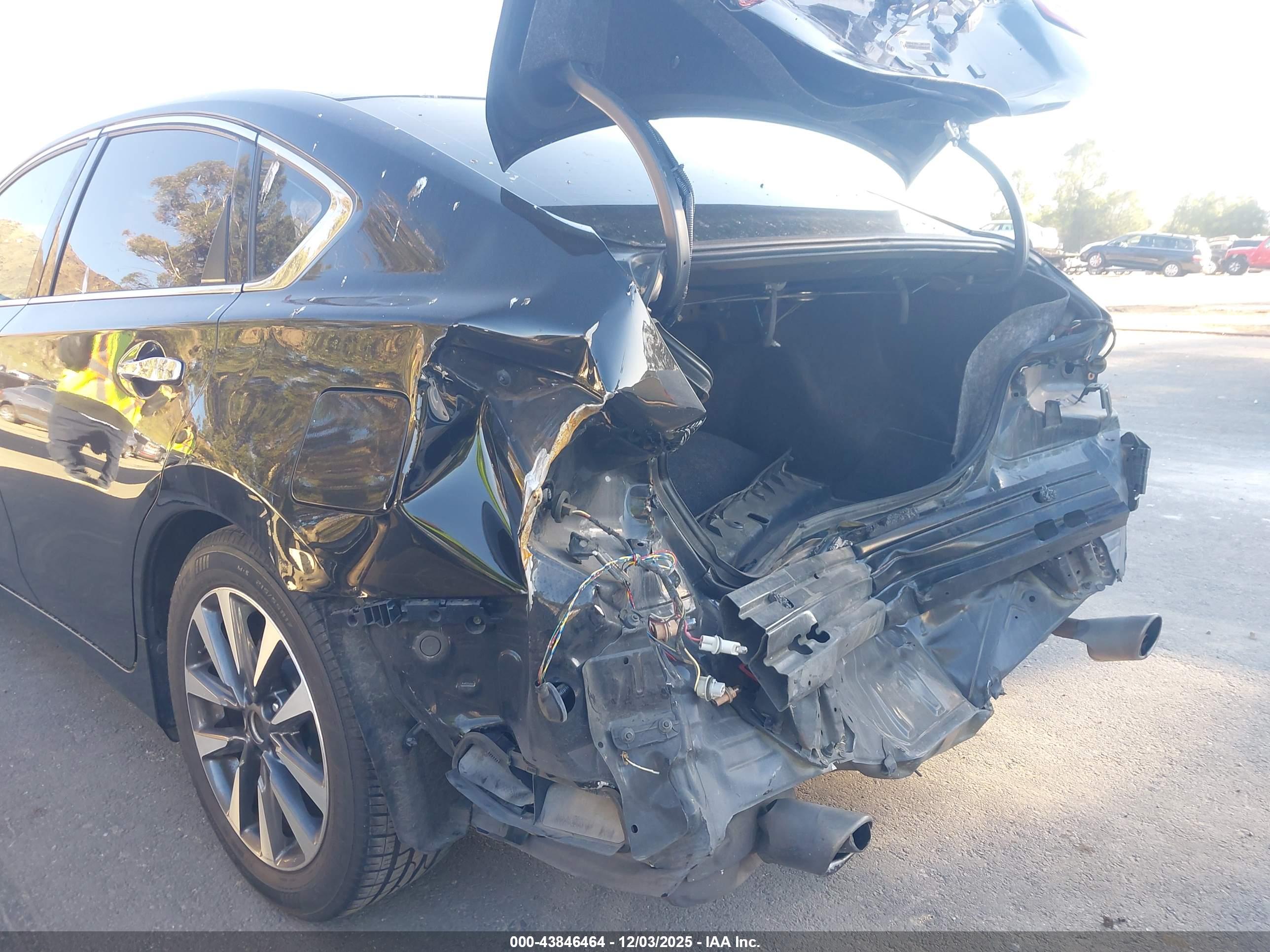 NISSAN ALTIMA image 6