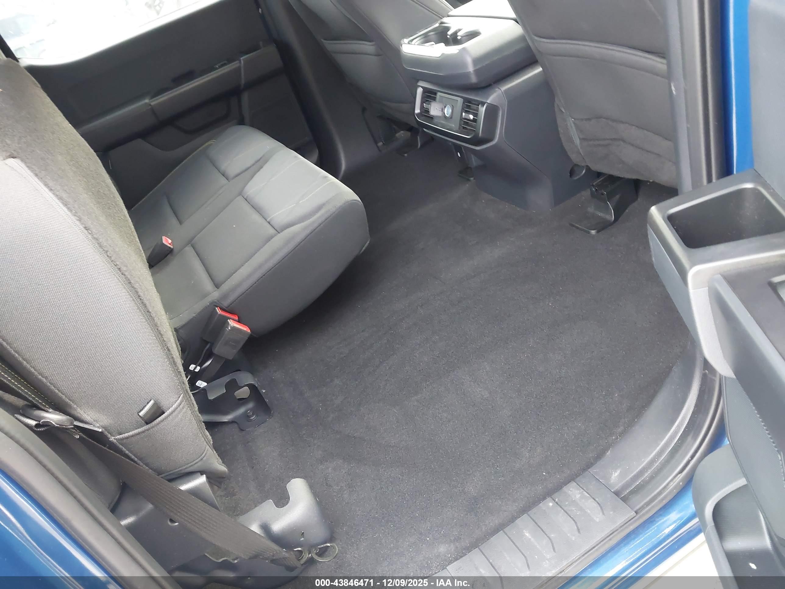 FORD F-150 image 8