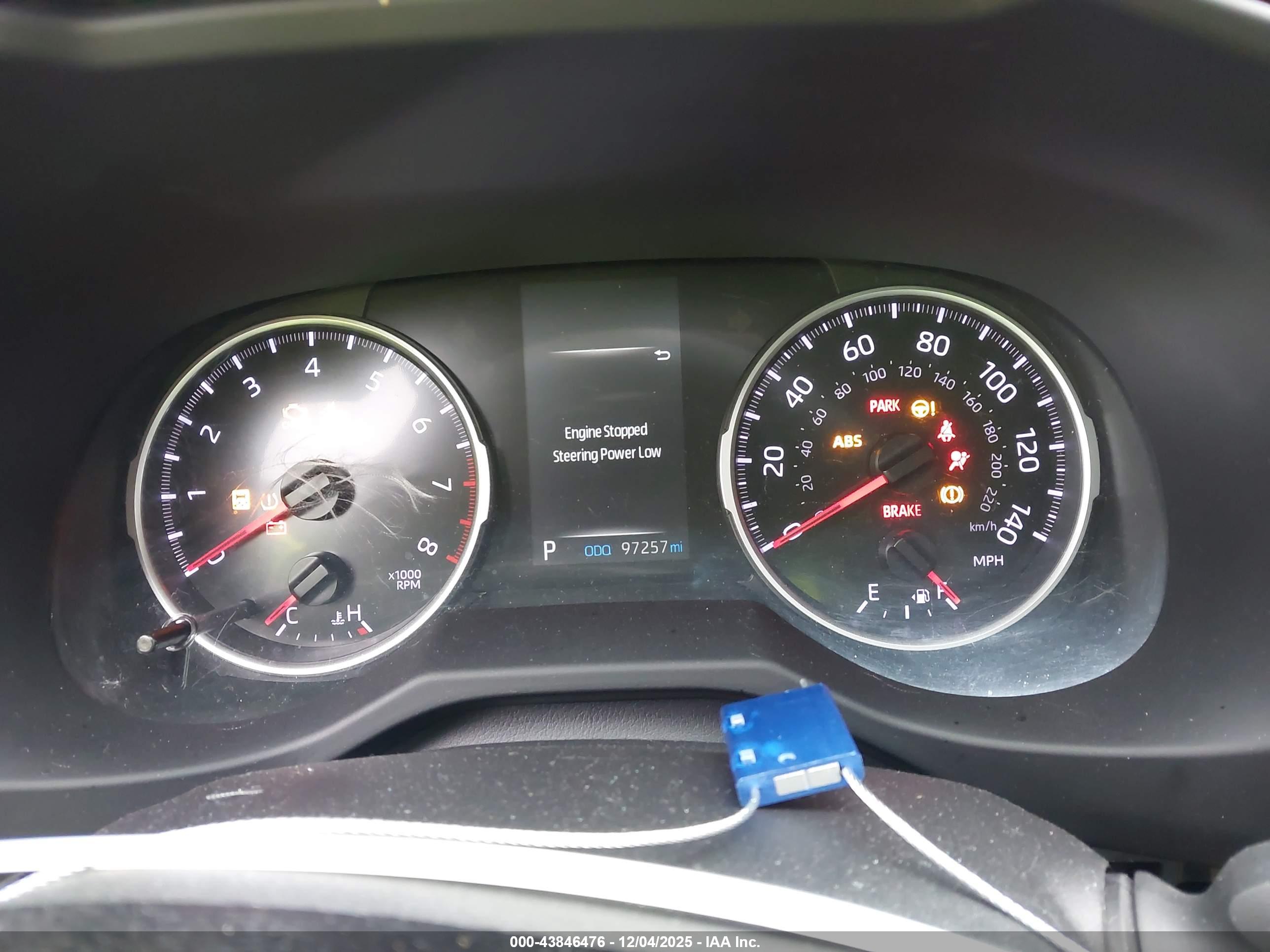 TOYOTA RAV4 image 7