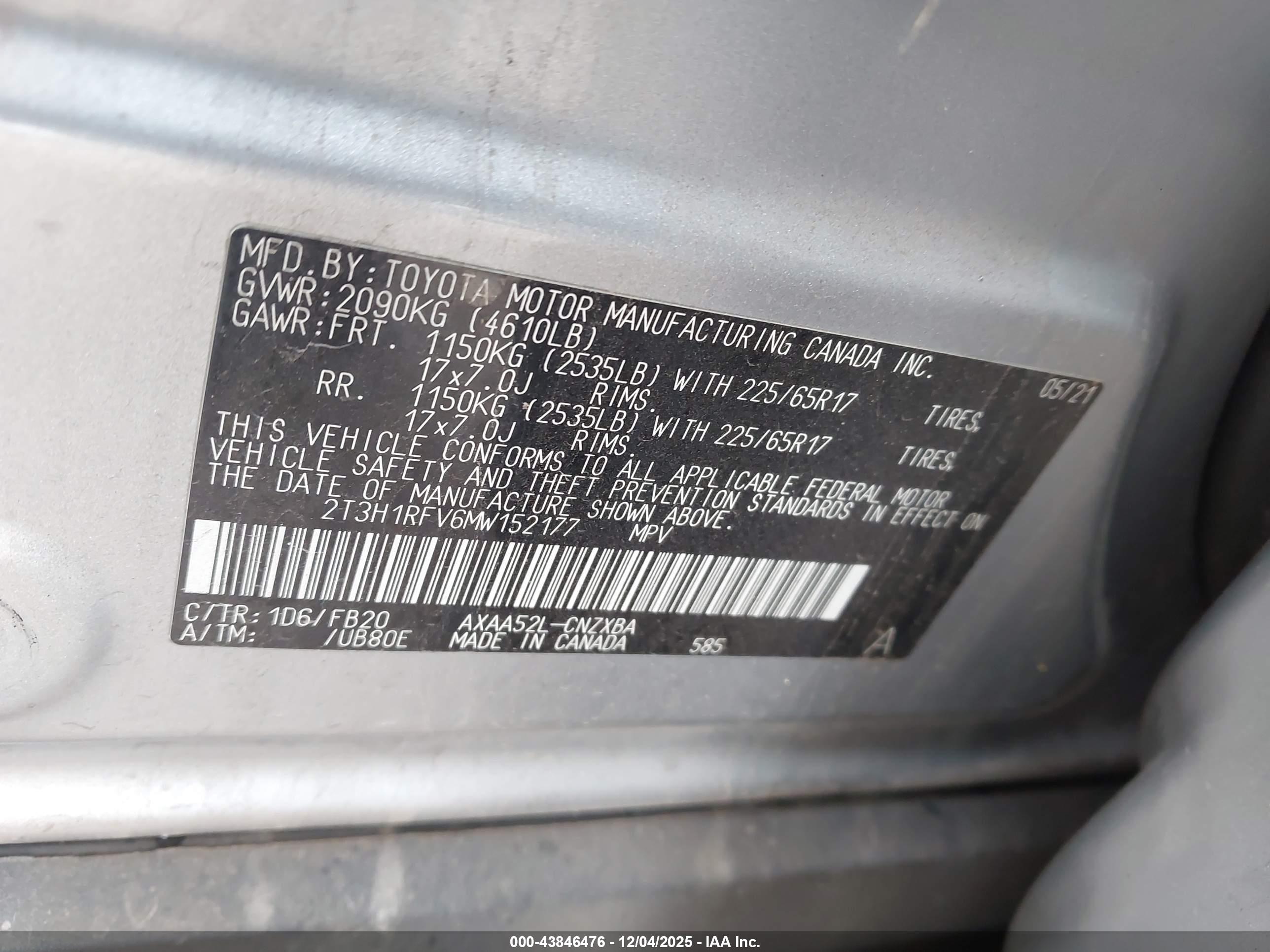 TOYOTA RAV4 image 9