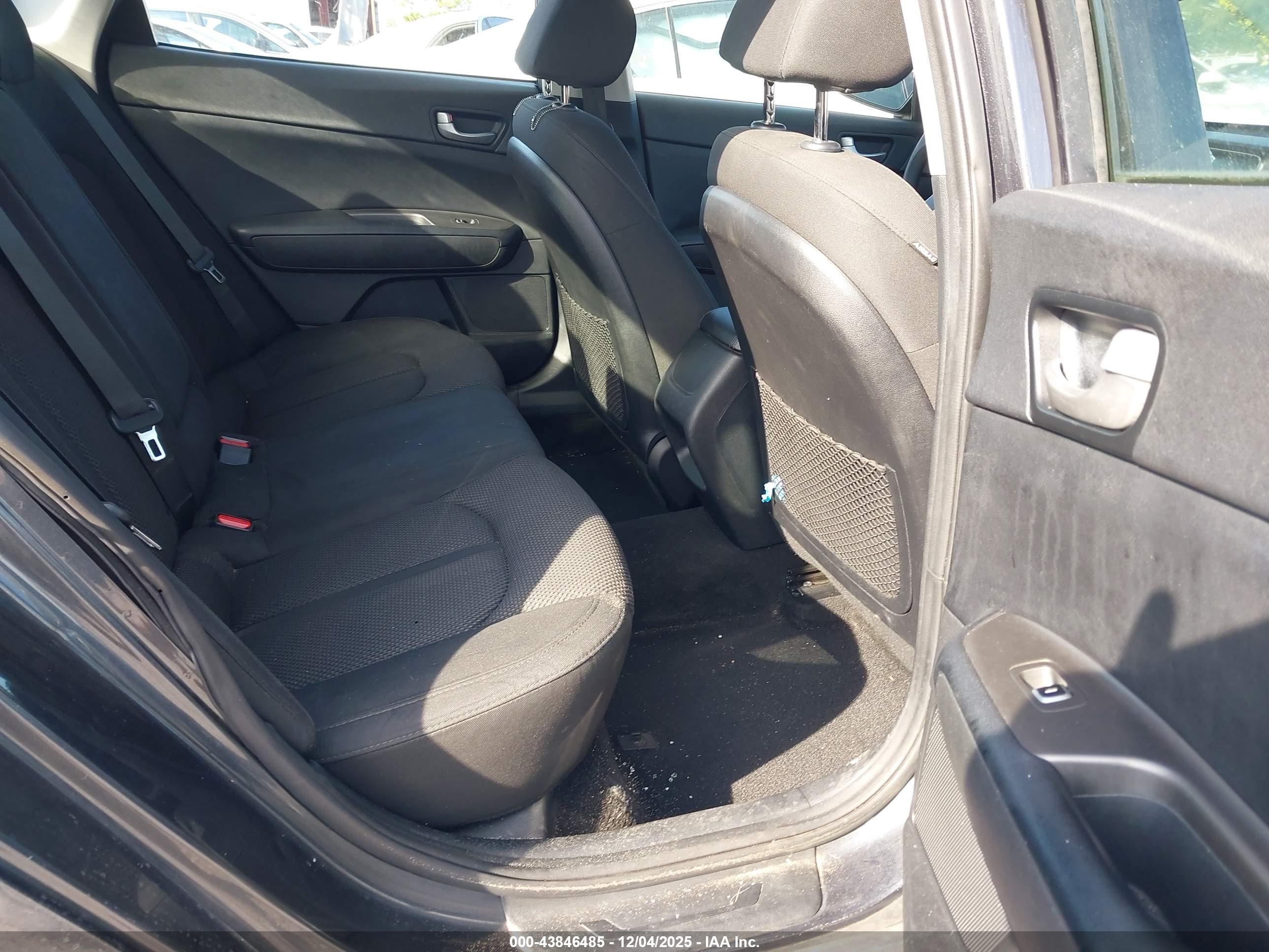 KIA OPTIMA image 8
