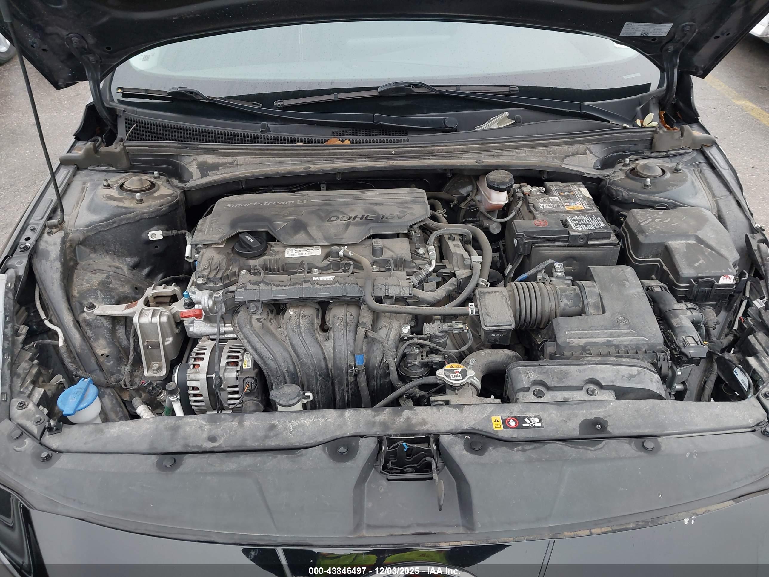 HYUNDAI ELANTRA image 10
