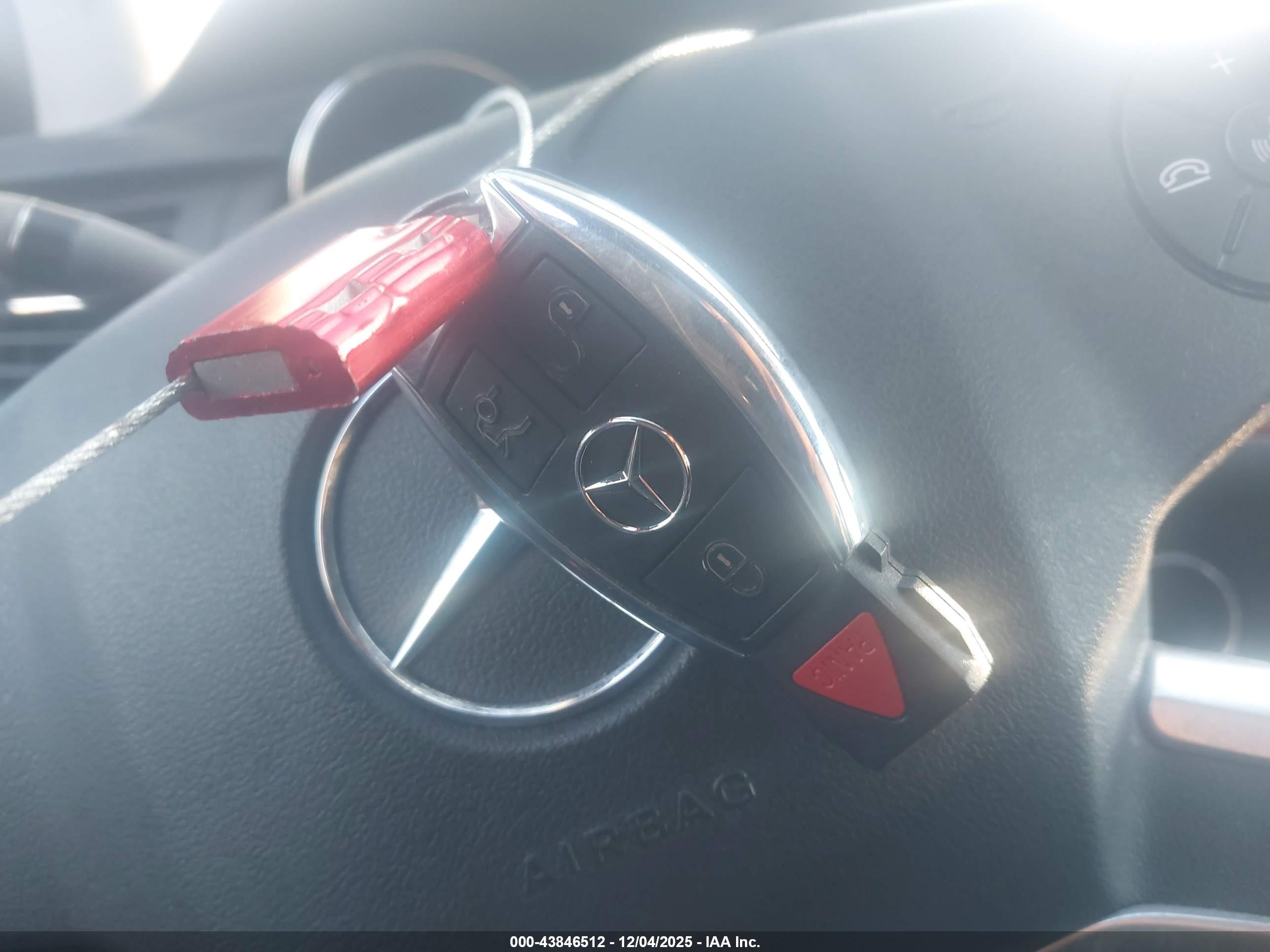 MERCEDES-BENZ R image 11