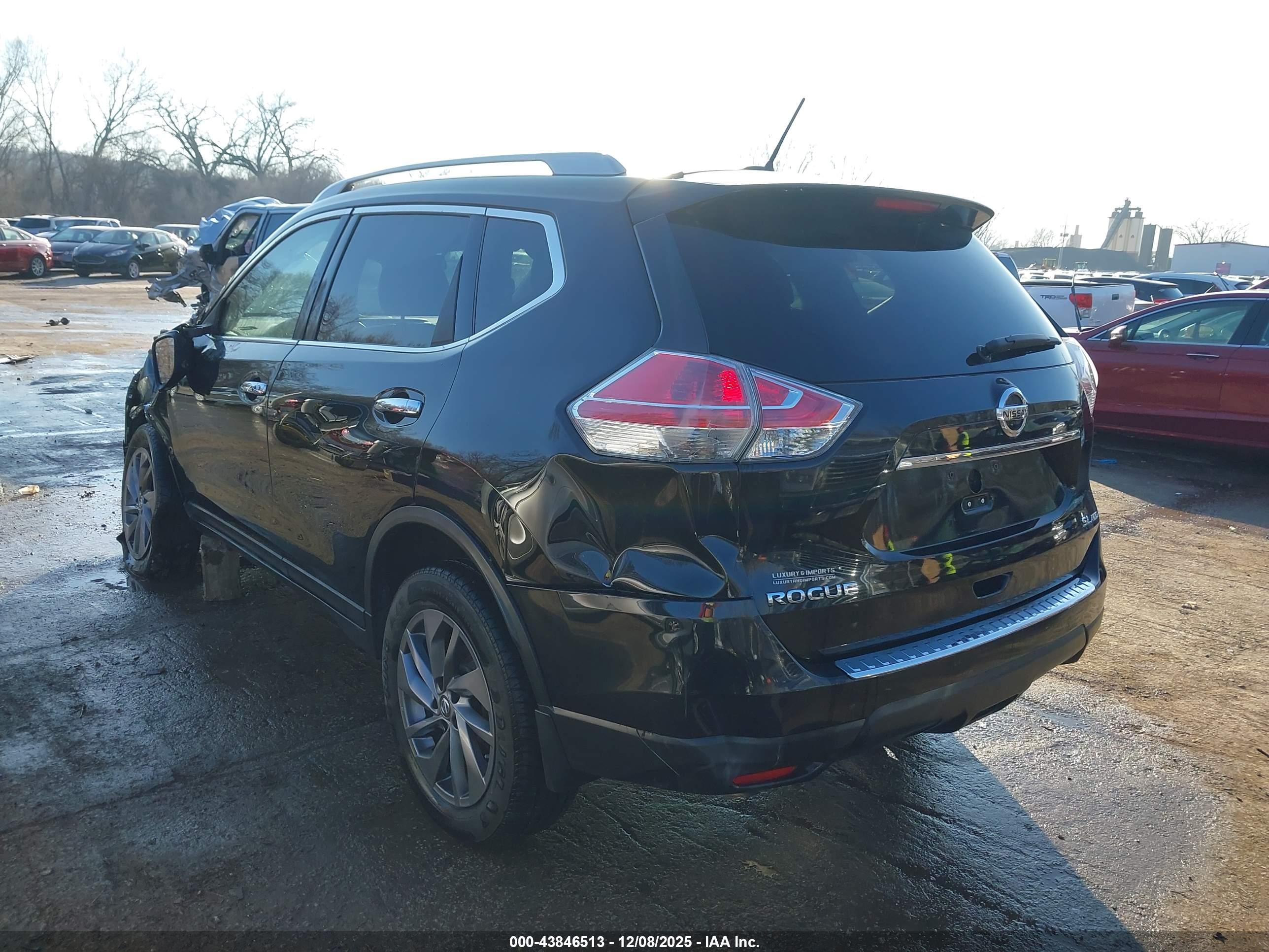 NISSAN ROGUE image 3