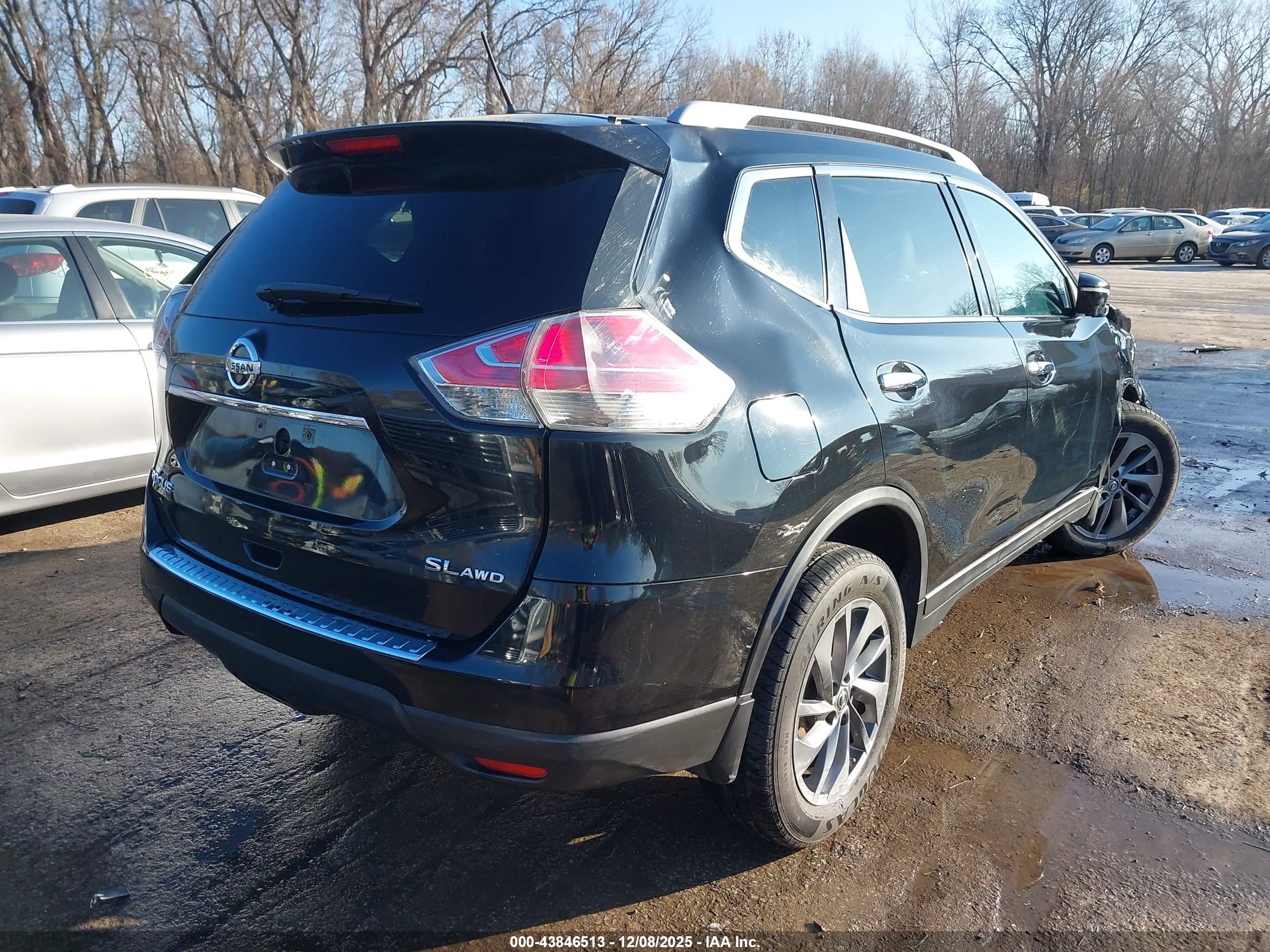 NISSAN ROGUE image 4