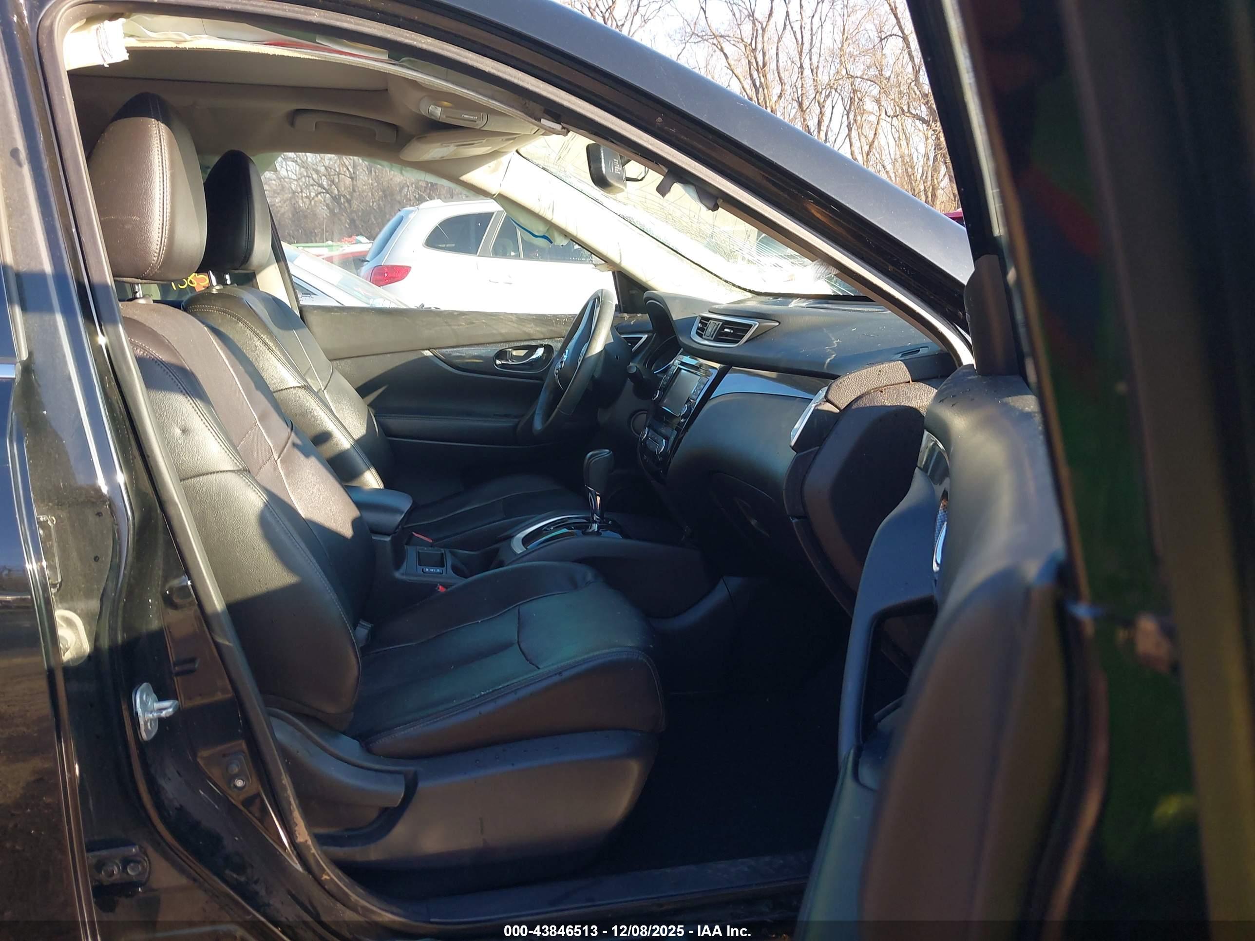 NISSAN ROGUE image 5