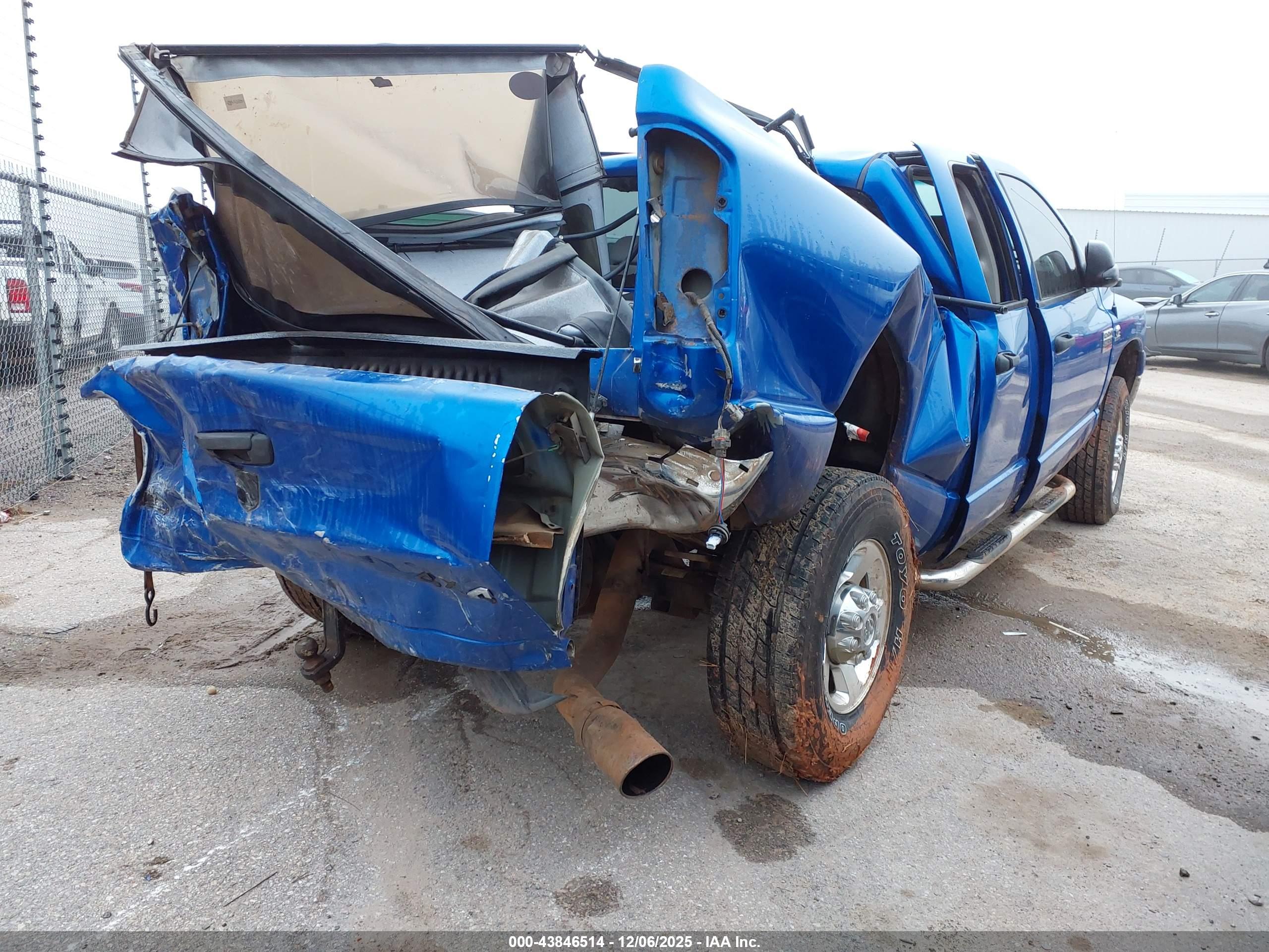 DODGE RAM image 4