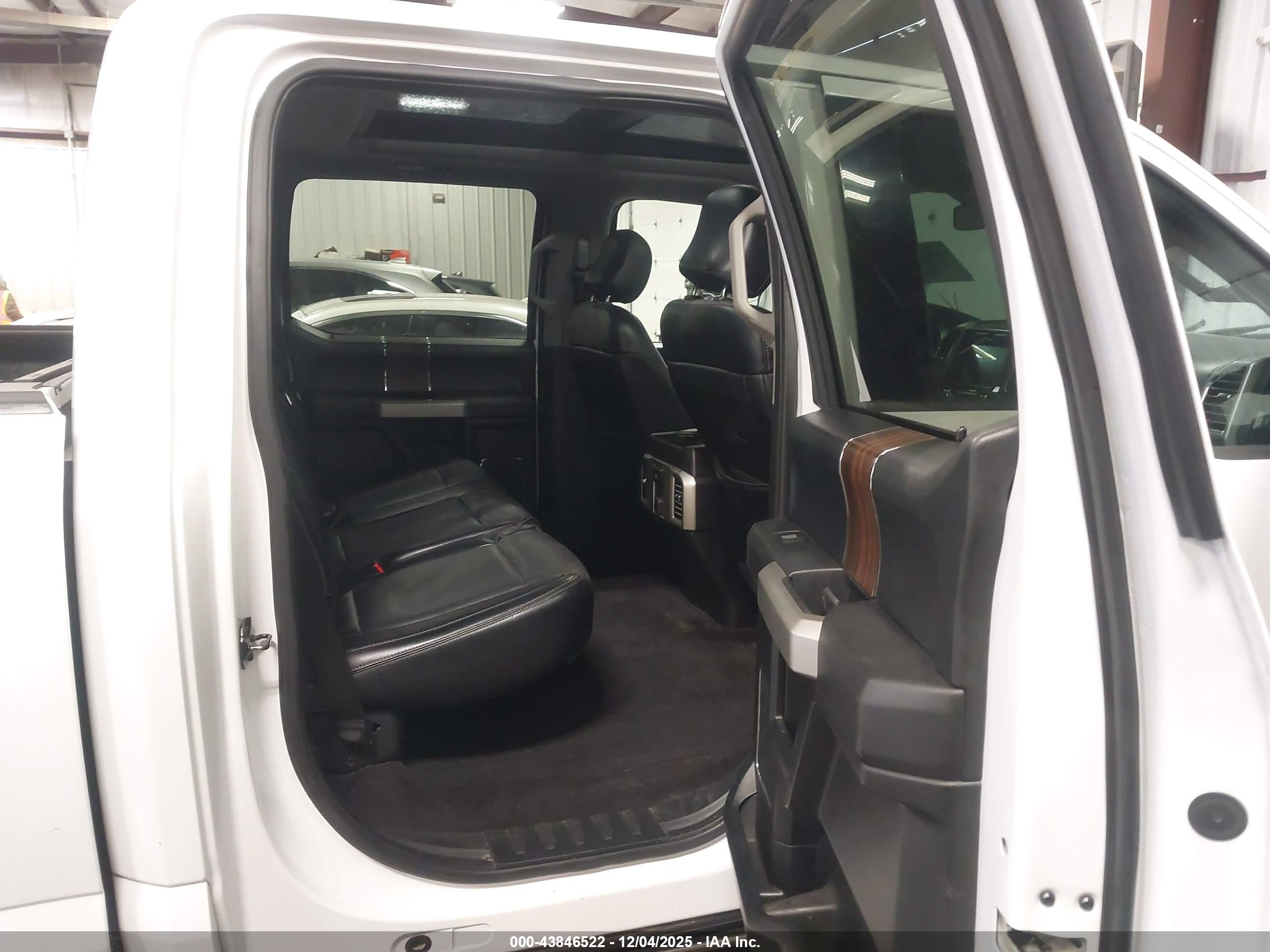 FORD F-150 image 8