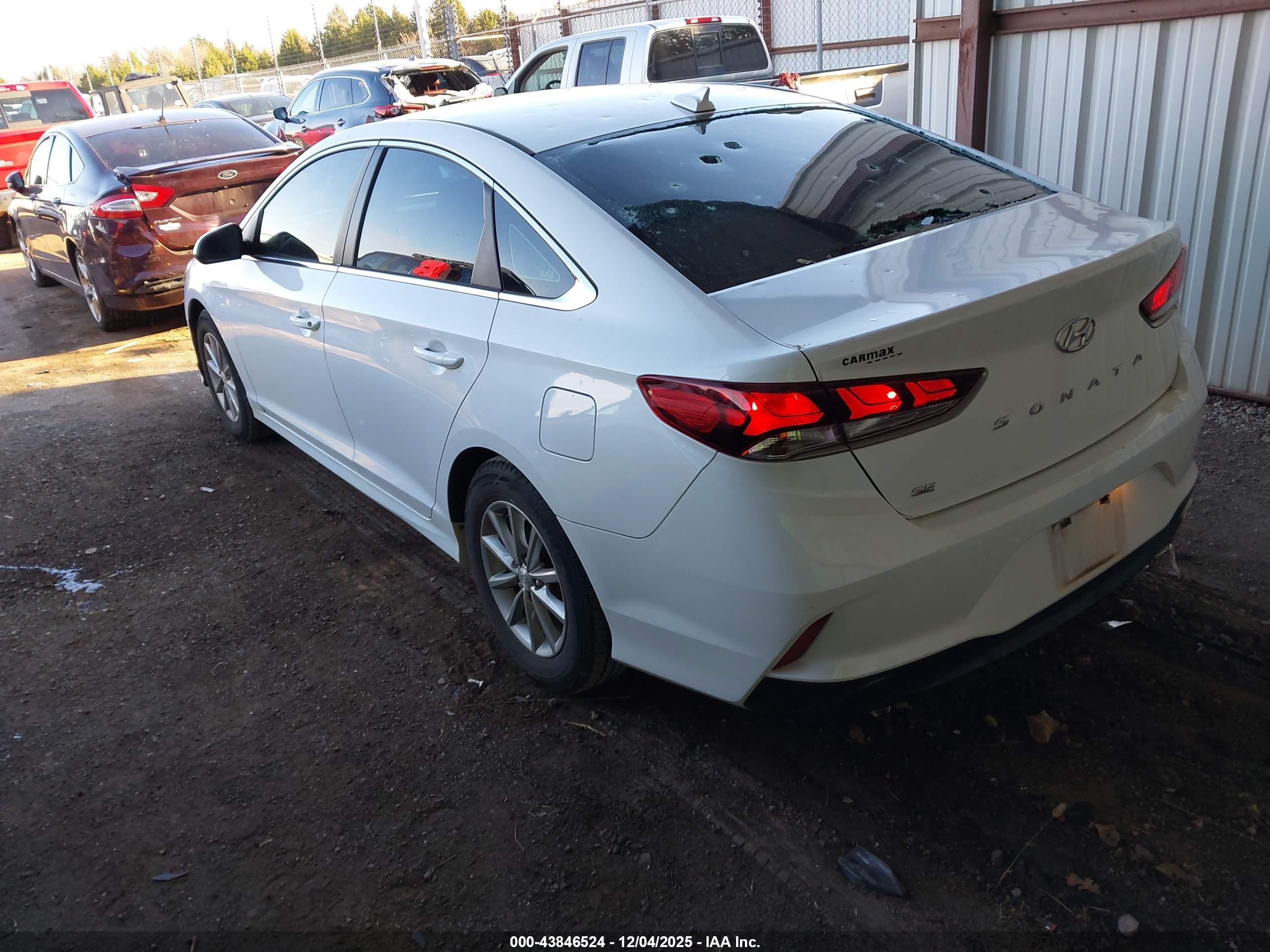 HYUNDAI SONATA image 3