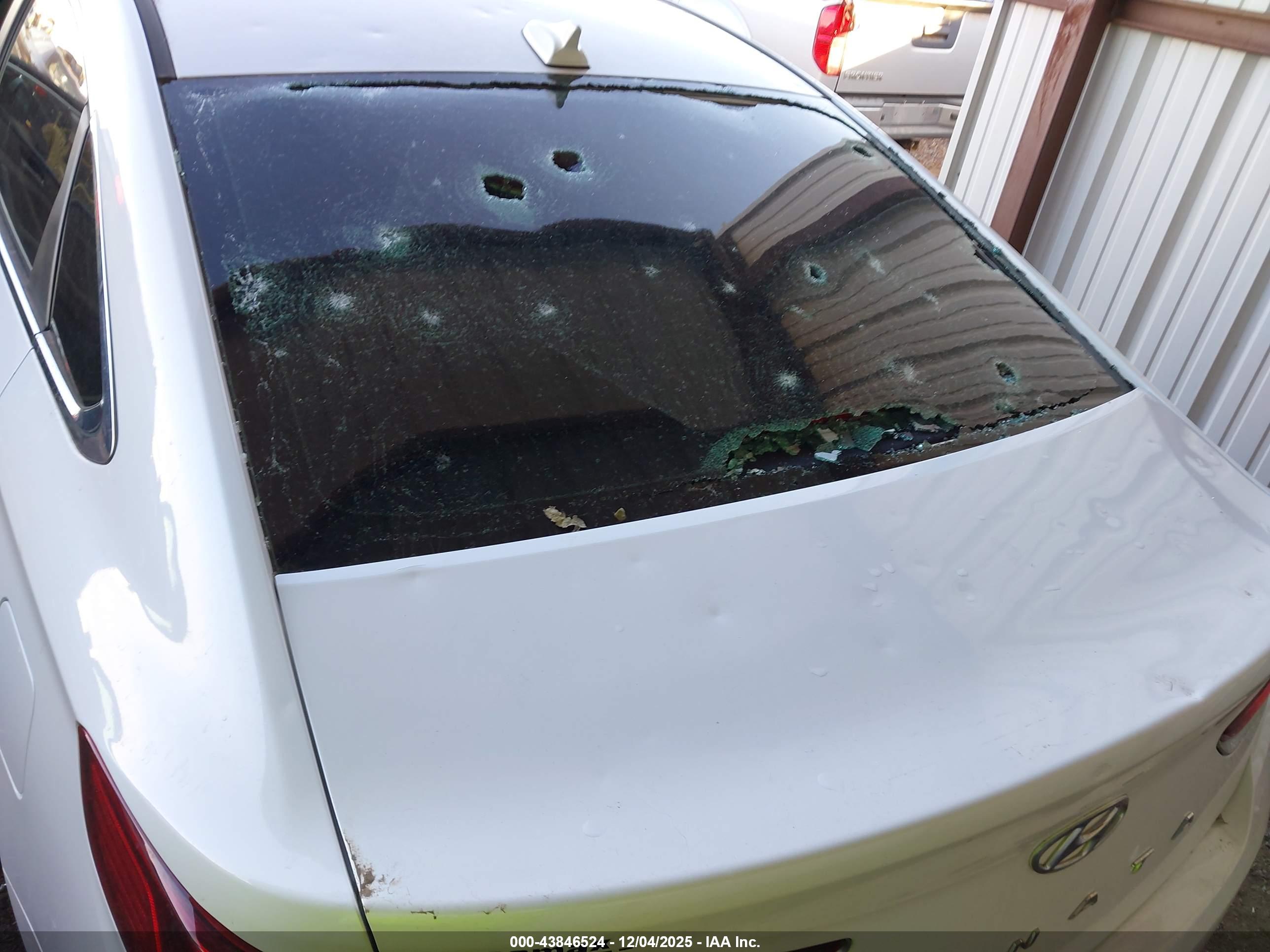 HYUNDAI SONATA image 6
