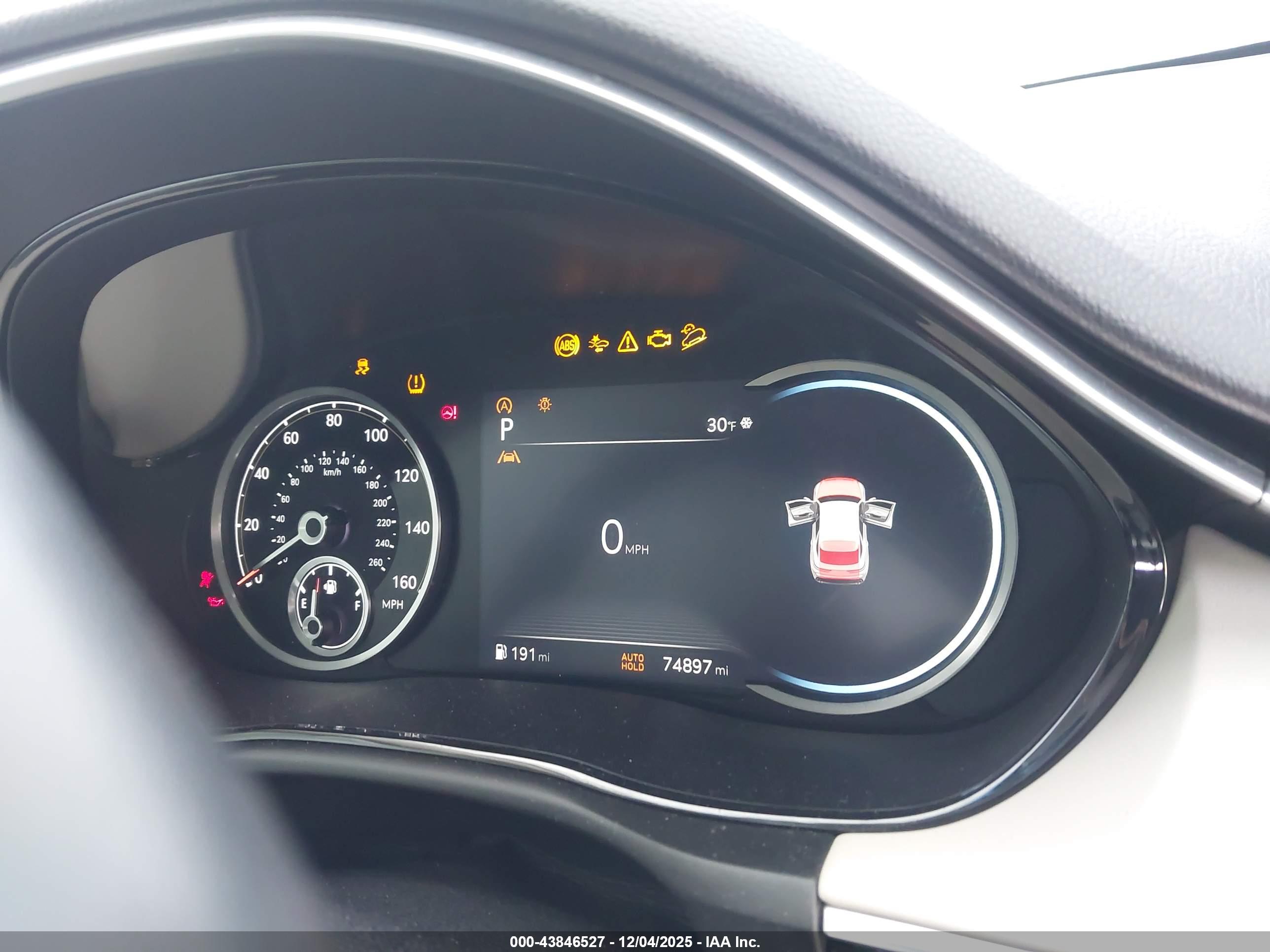 GENESIS GV70 image 7