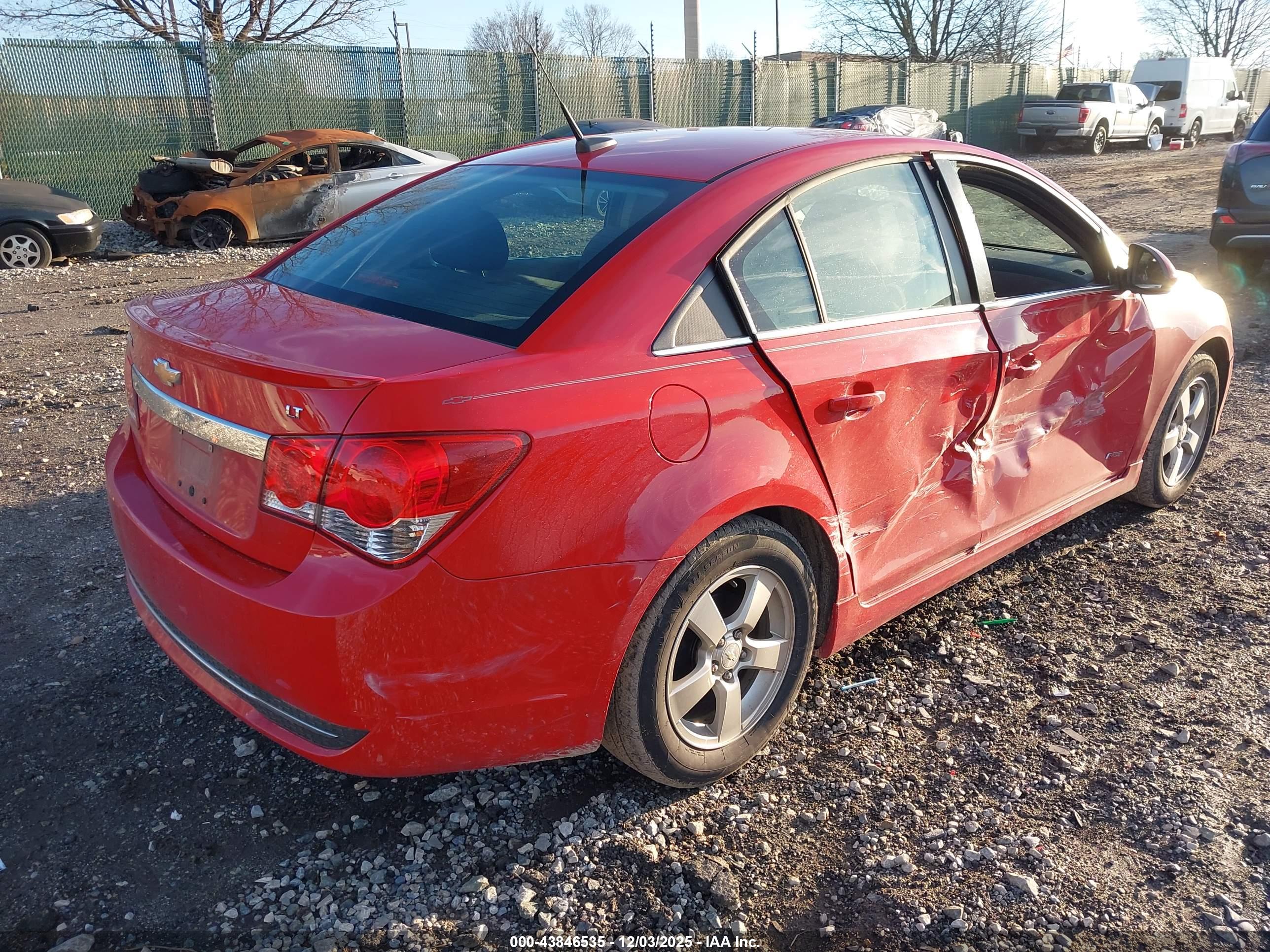 CHEVROLET CRUZE image 4