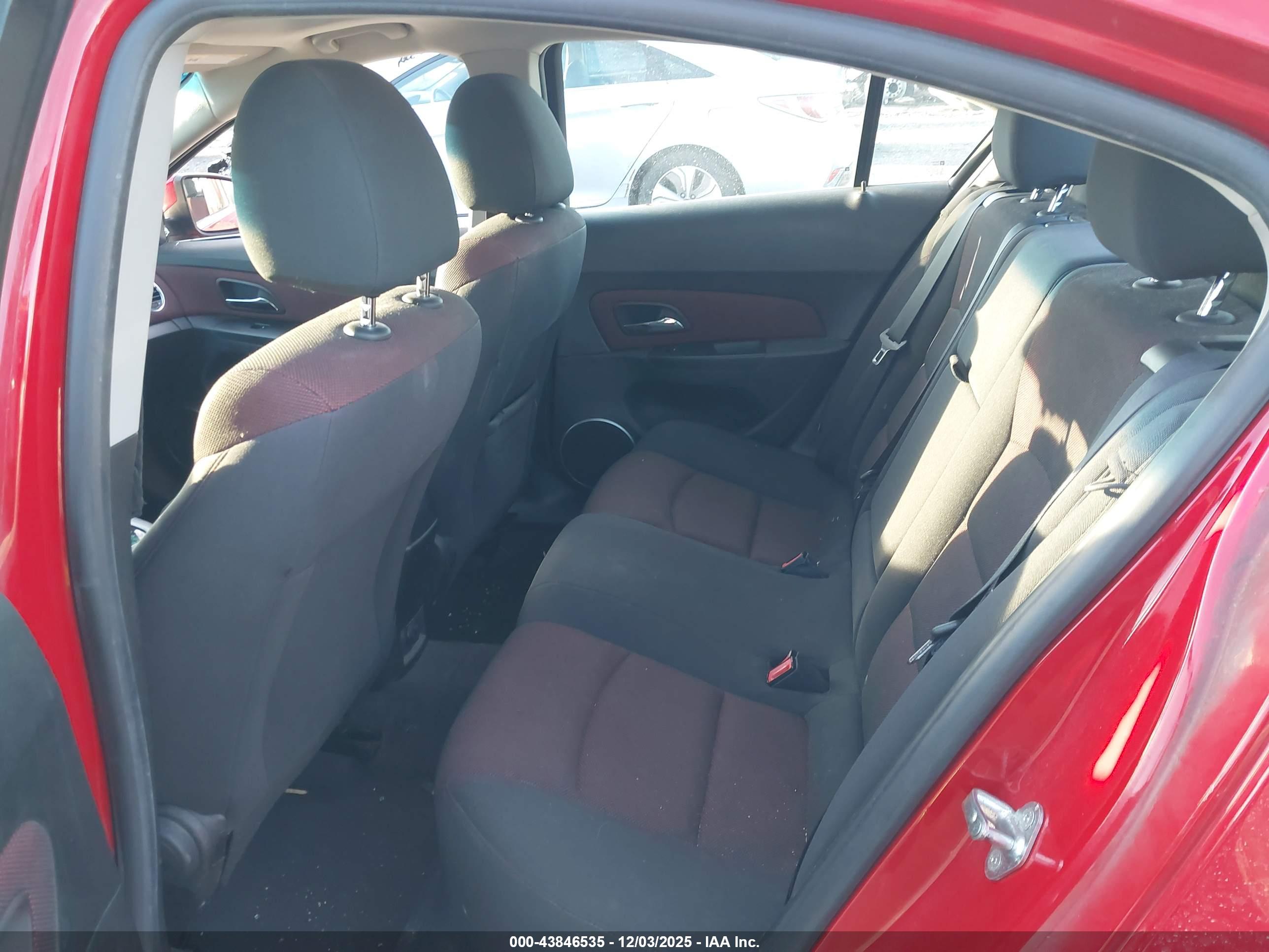 CHEVROLET CRUZE image 8