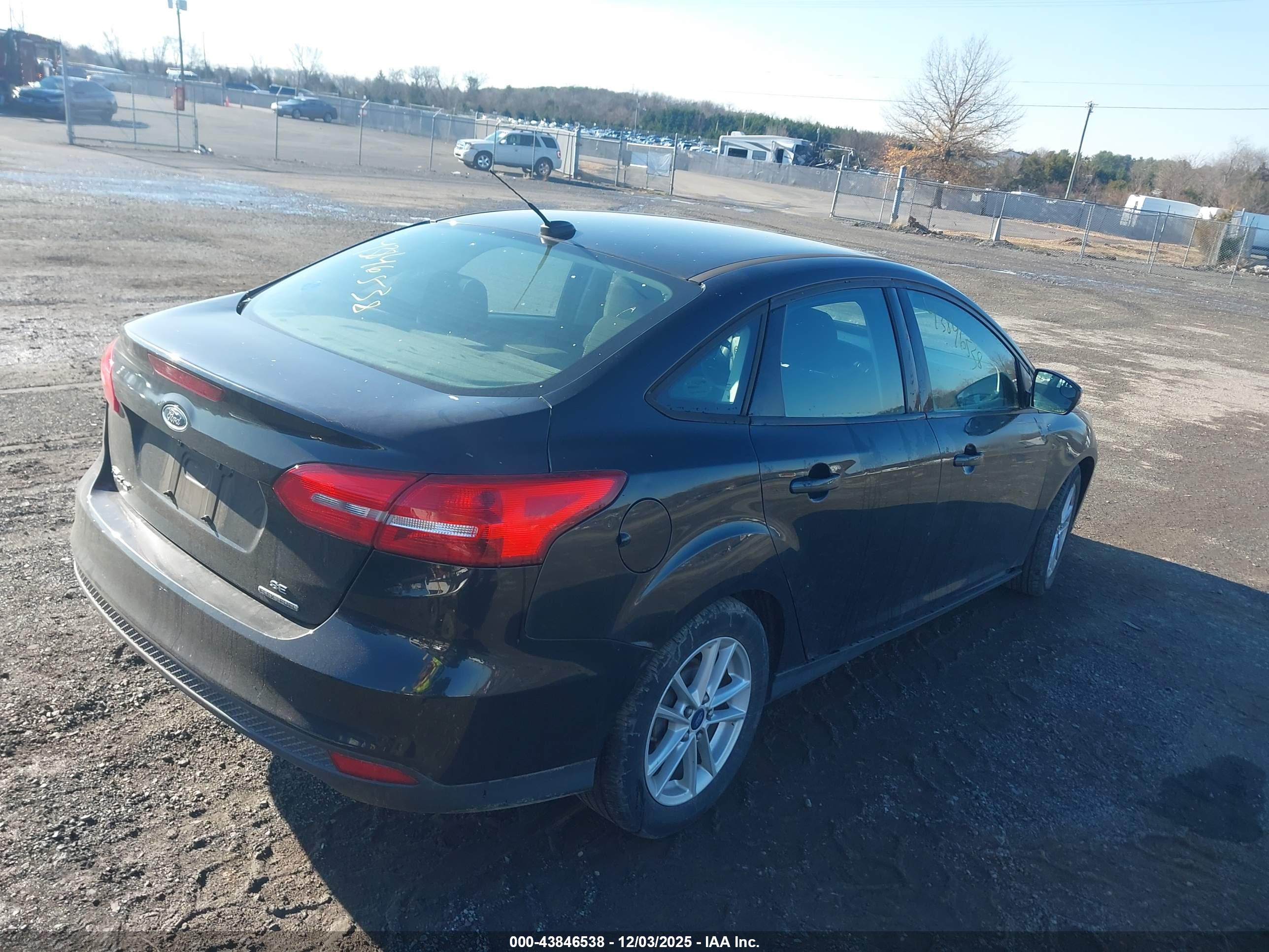 FORD FOCUS image 4