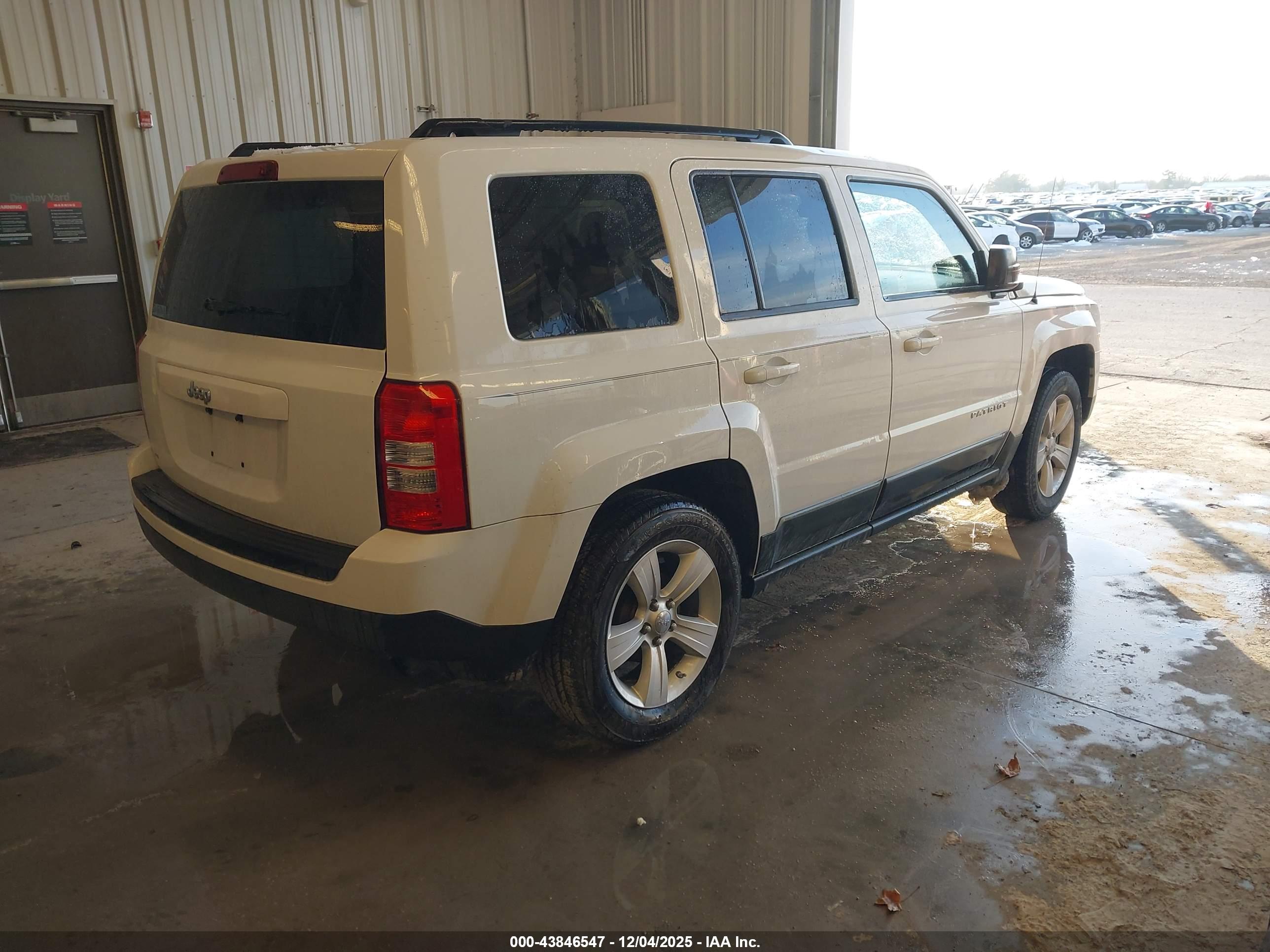 JEEP PATRIOT image 4