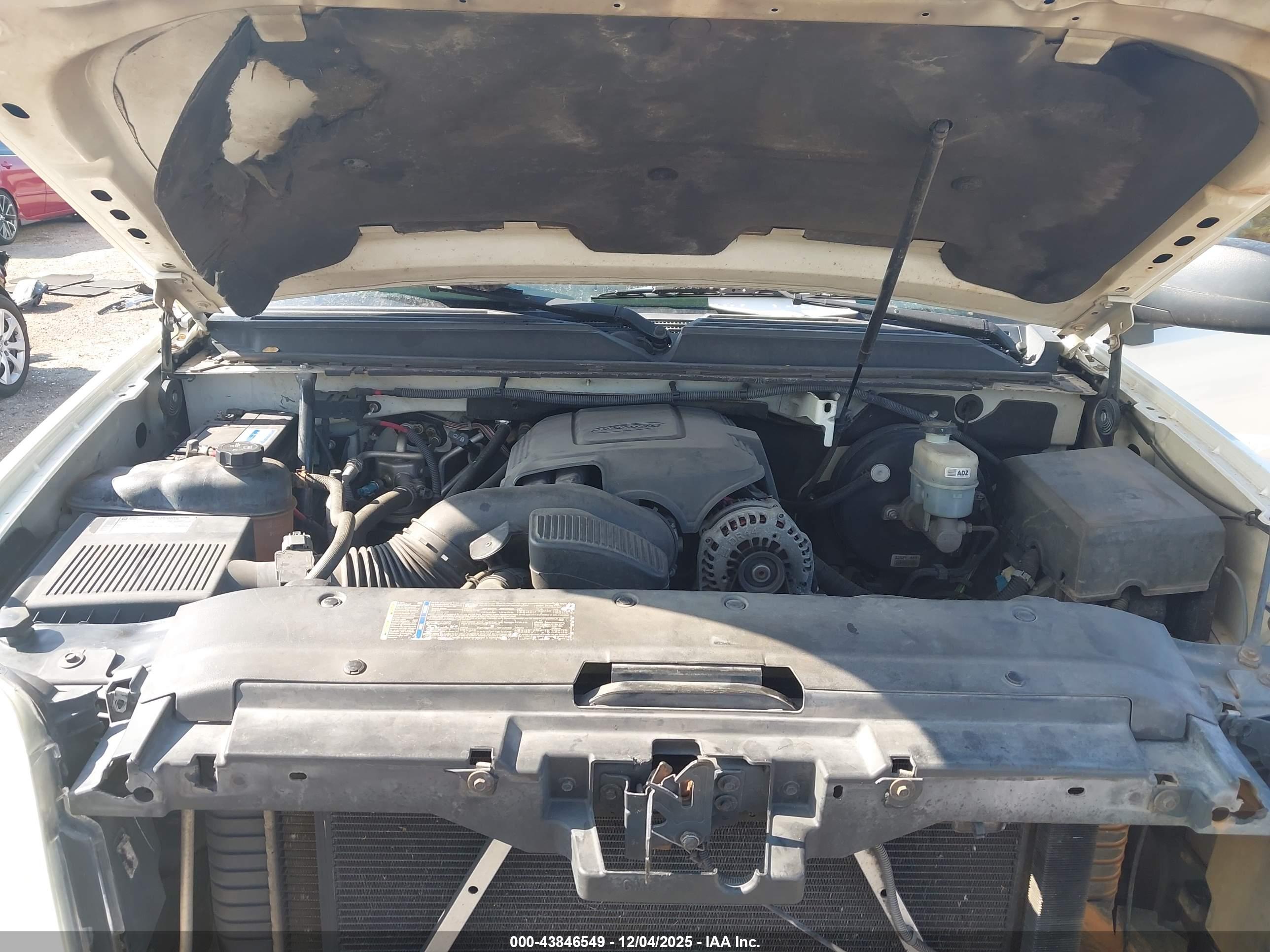 GMC YUKON image 10