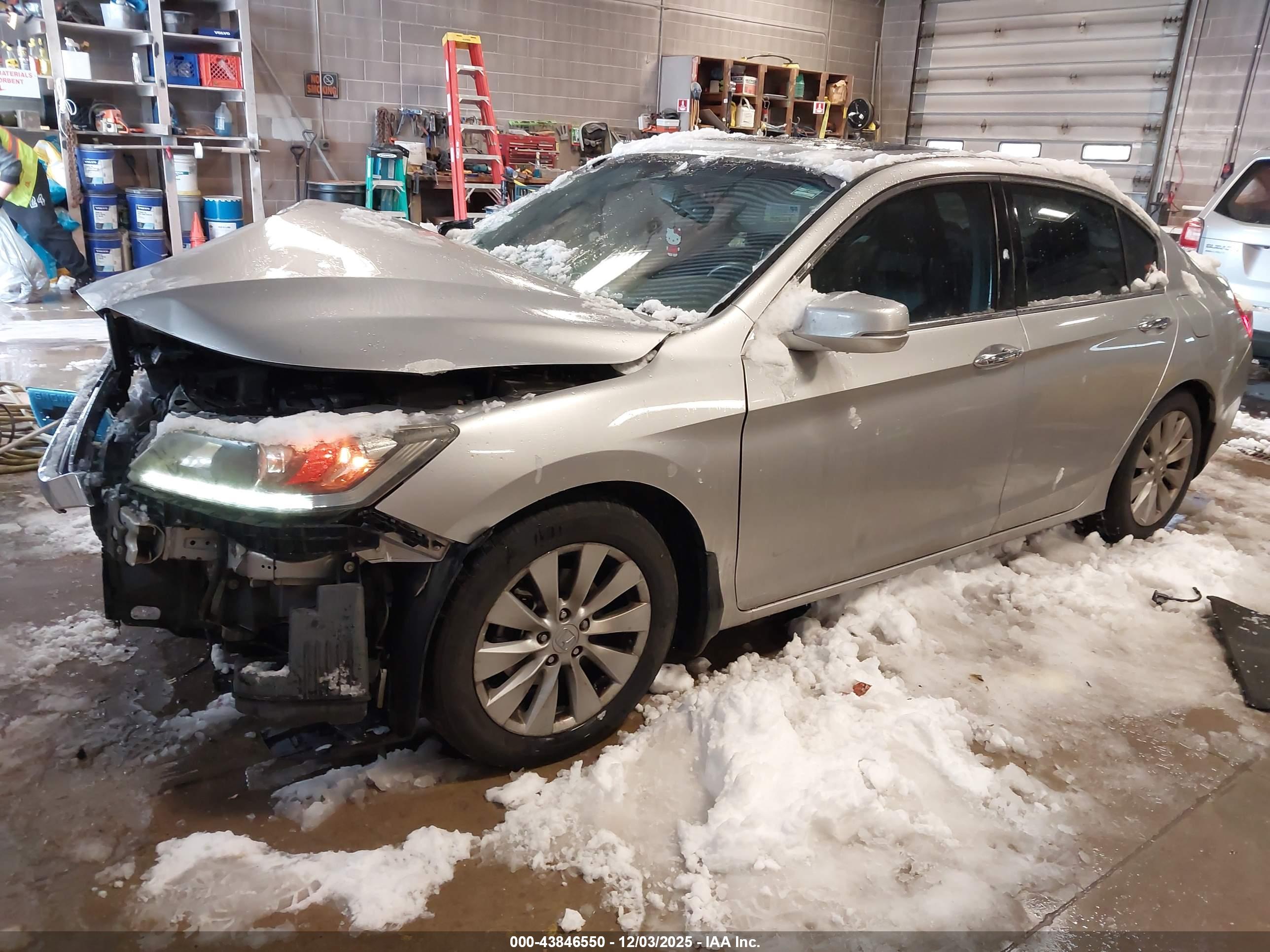 HONDA ACCORD image 2