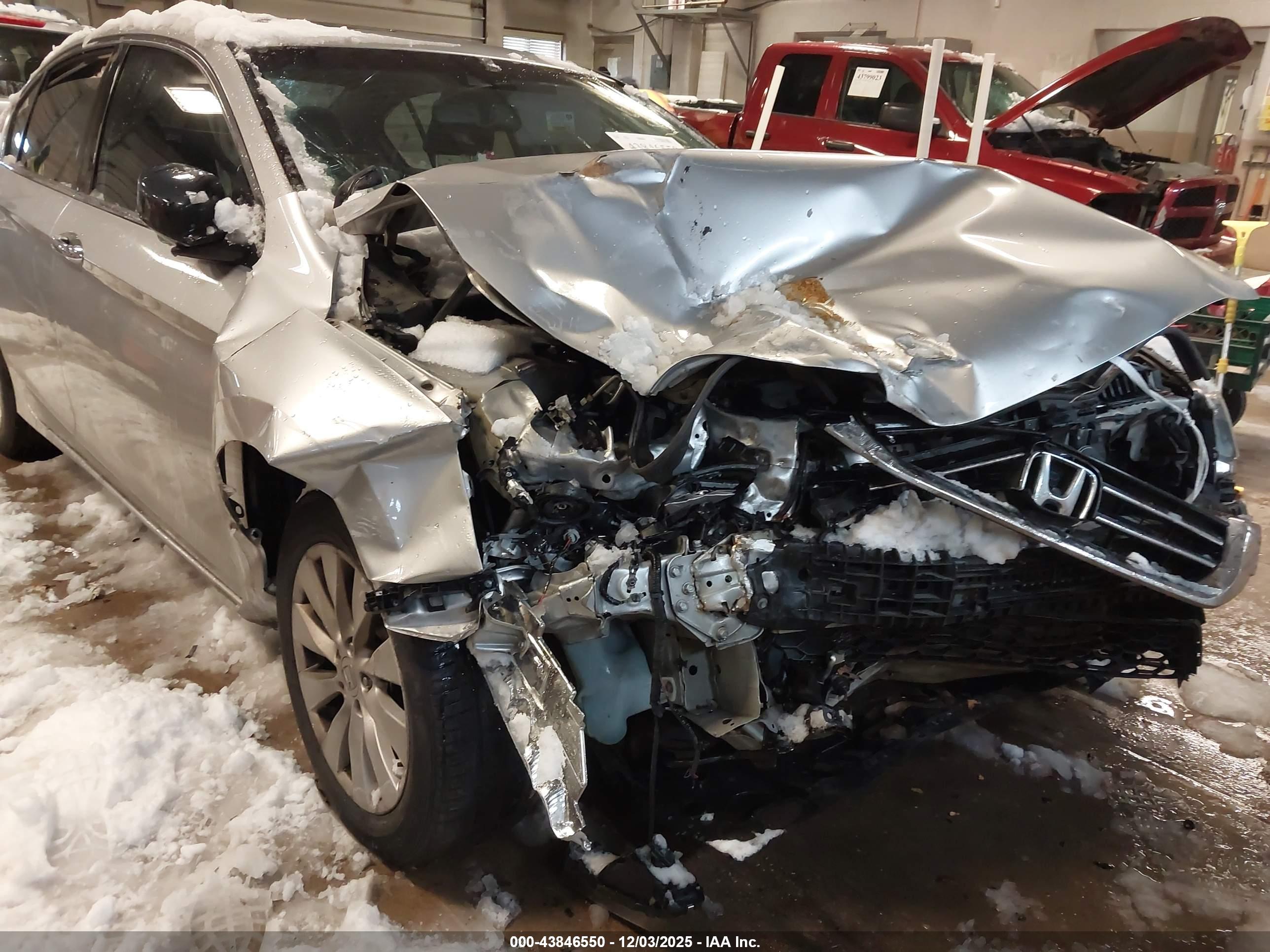HONDA ACCORD image 6