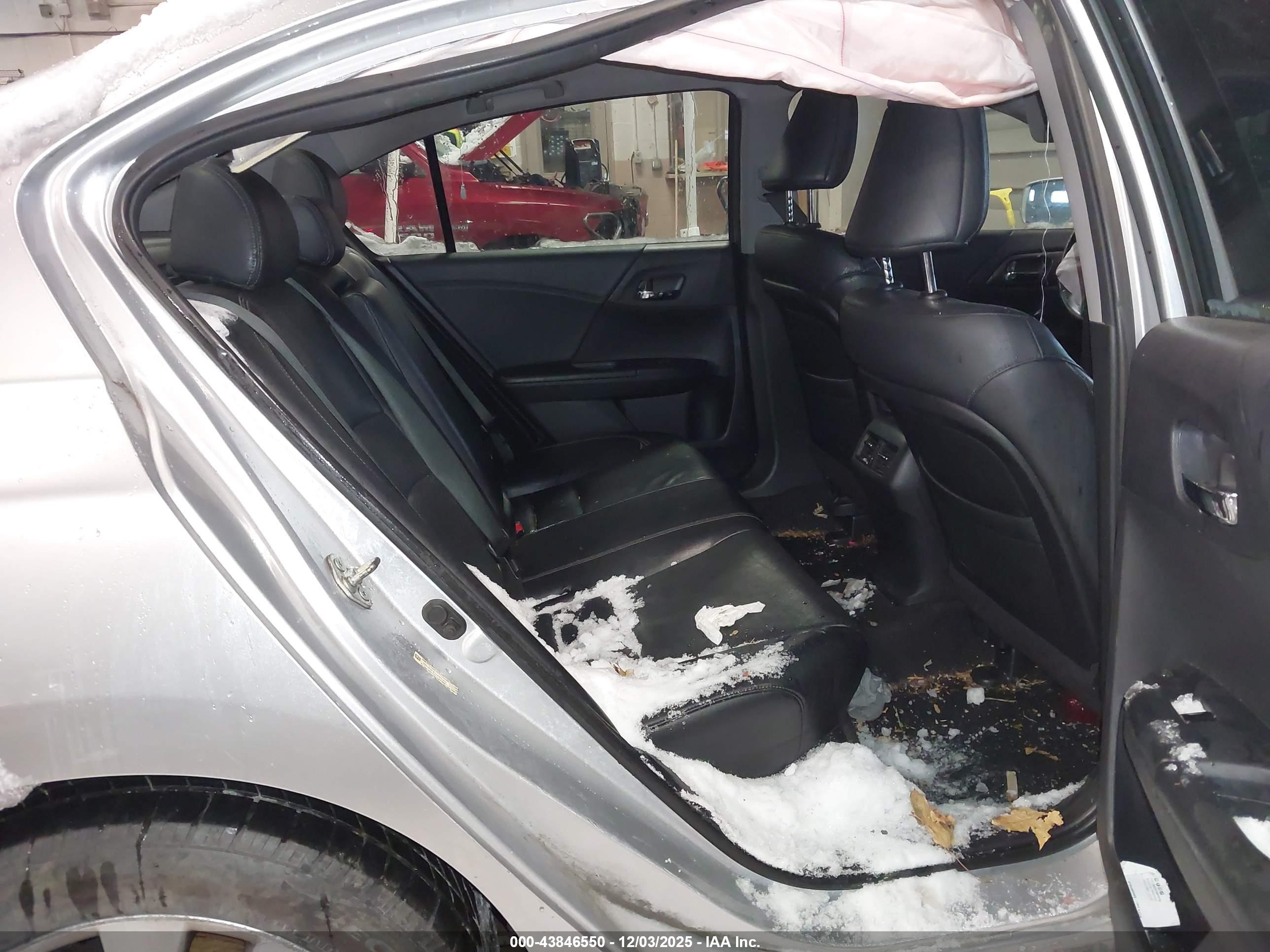 HONDA ACCORD image 8