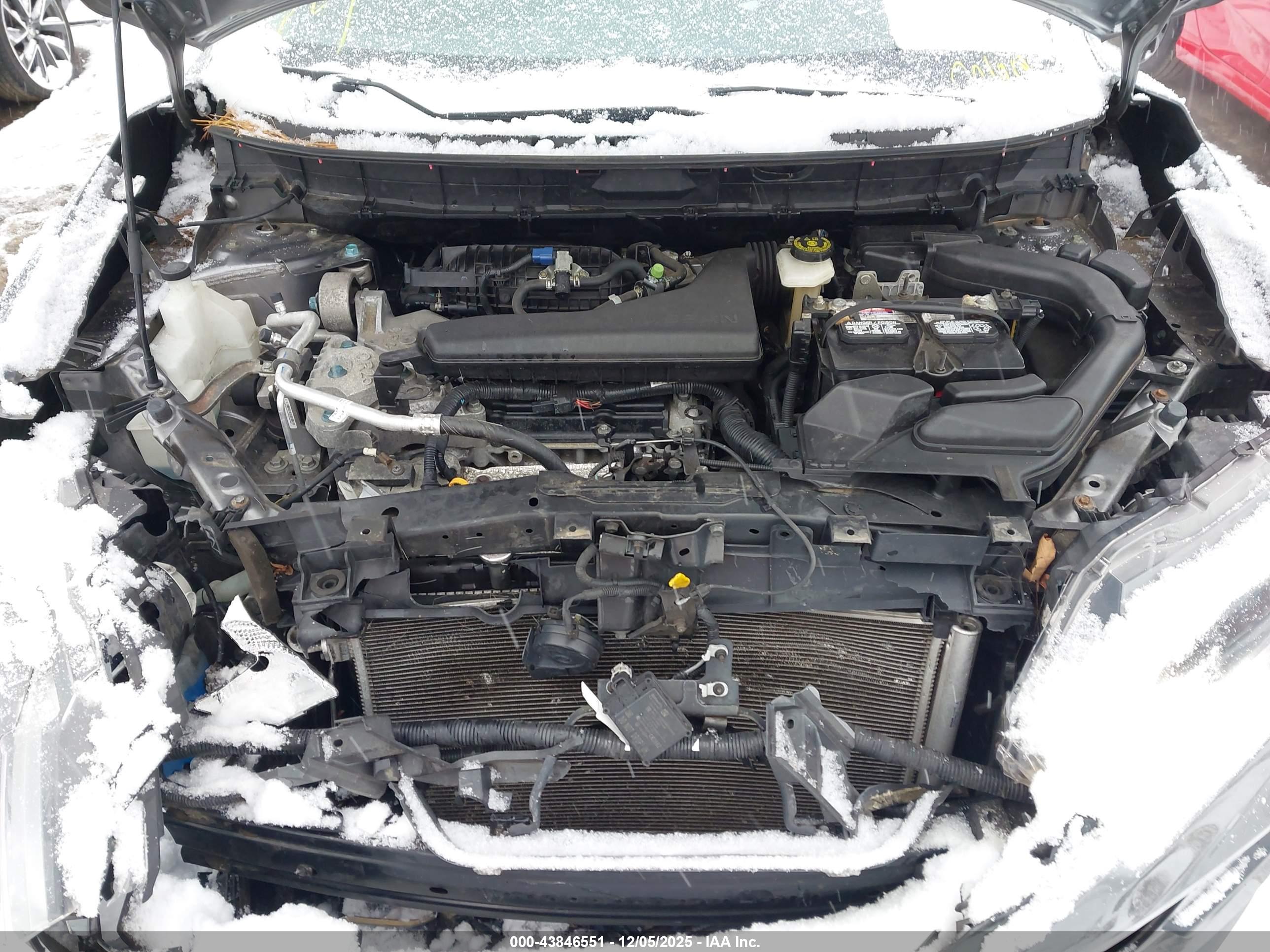 NISSAN ROGUE image 10