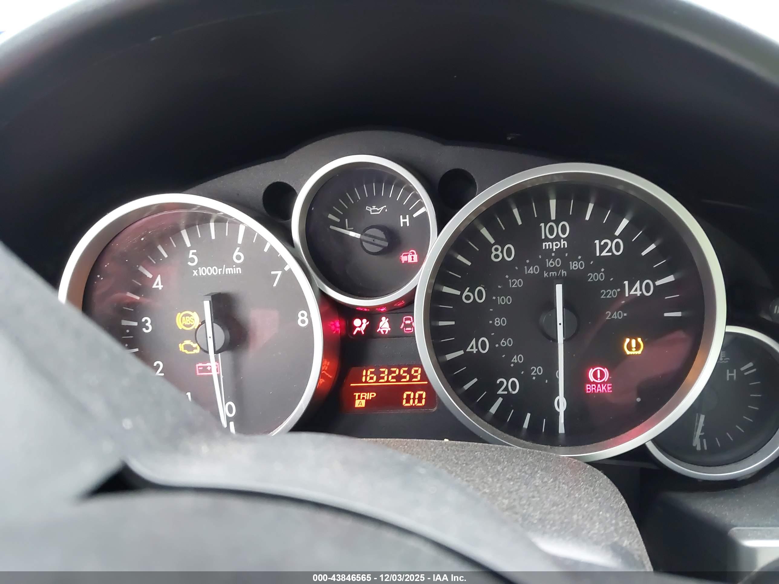 MAZDA MX-5 image 7