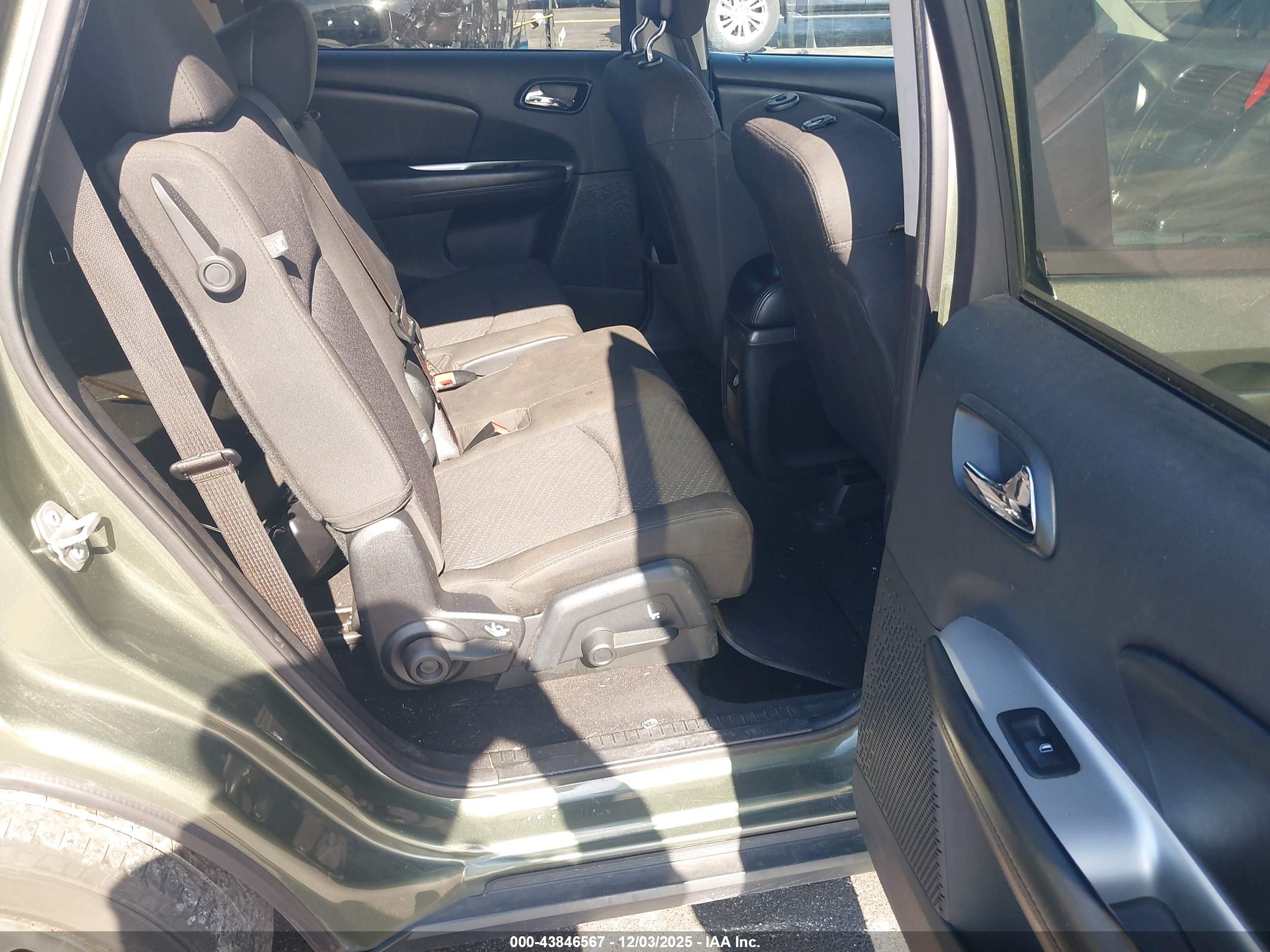 DODGE JOURNEY image 8